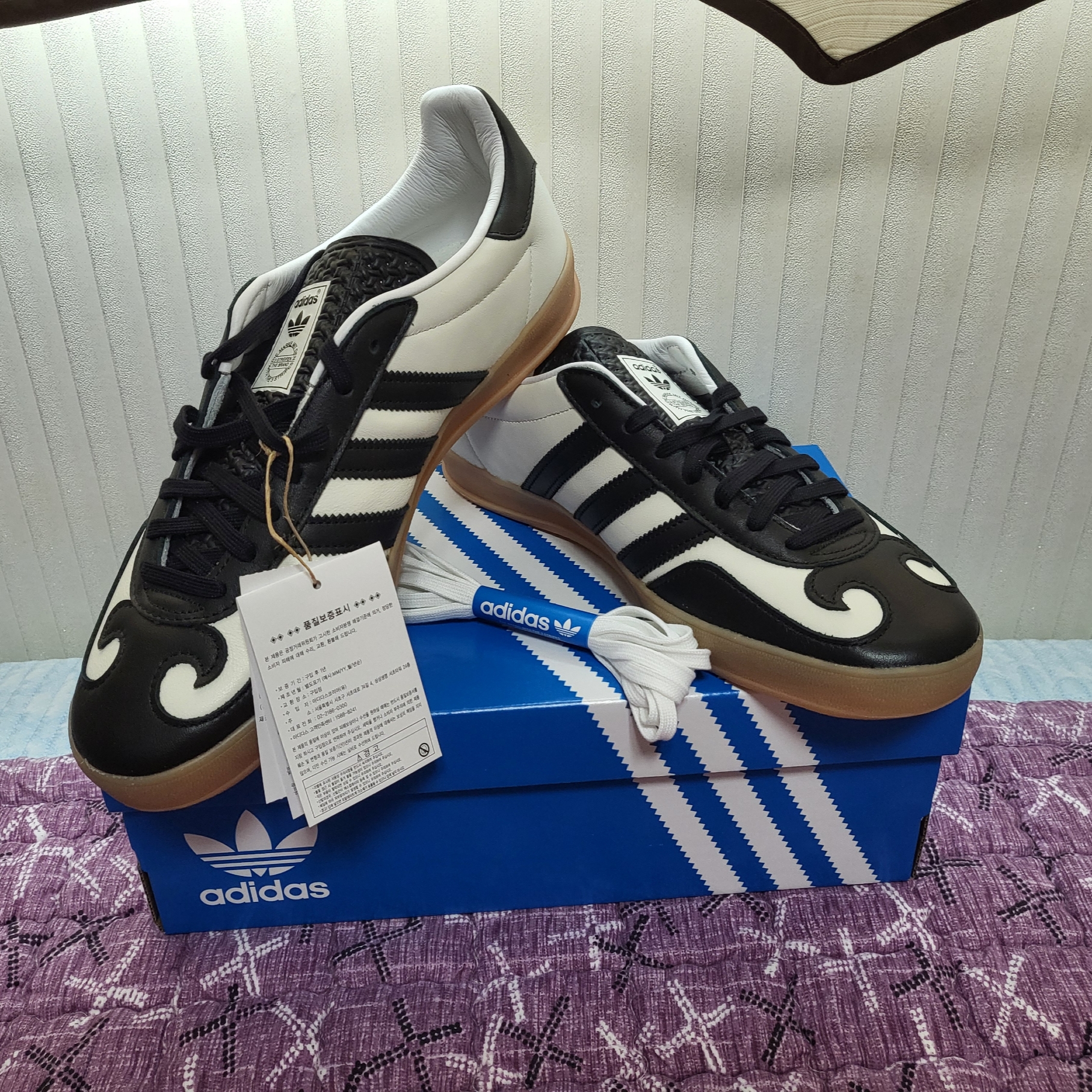 Adidas Gazelle Indoor Gatsin Cloud White Core White 착용 스타일
