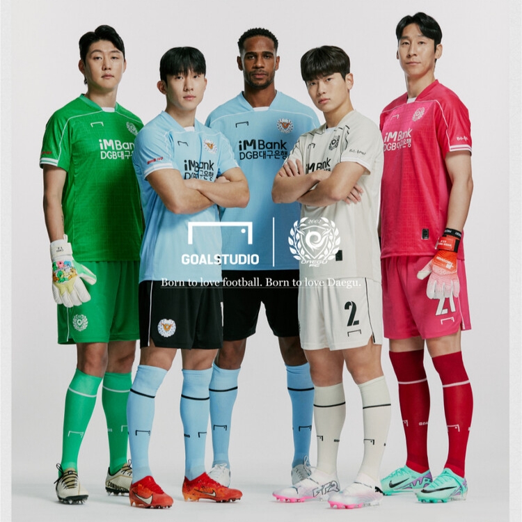 Goal Studio Daegu FC 2023 Home Authentic Jersey Skyblue Navy (Non Marking Ver.), Nike Zoom Mercurial Vapor 15 Pro TF Pink Foam Black 착용 스타일 - 1
