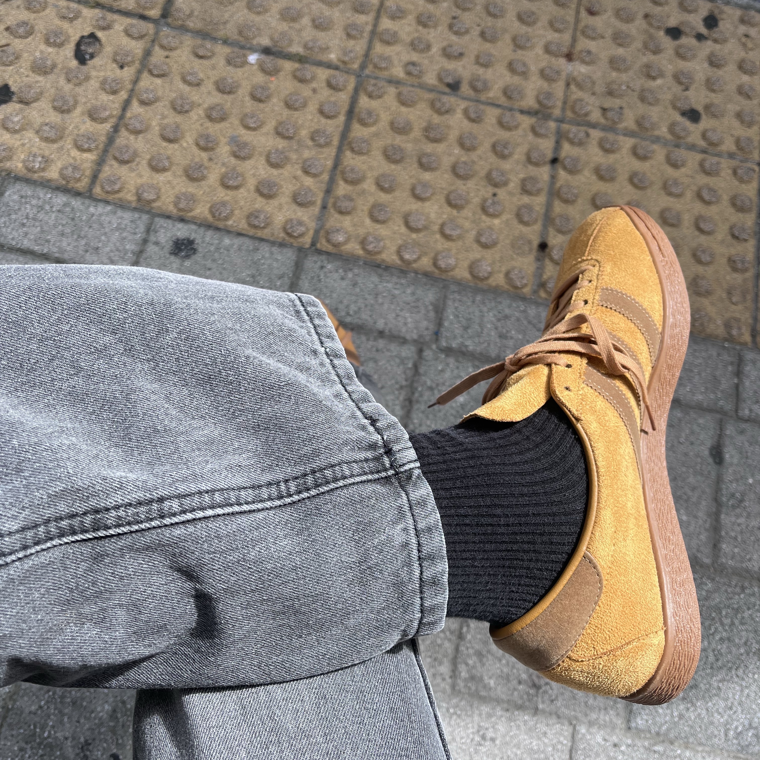 Adidas Tobacco Gruen Mesa Brown Desert 착용 스타일 - 2