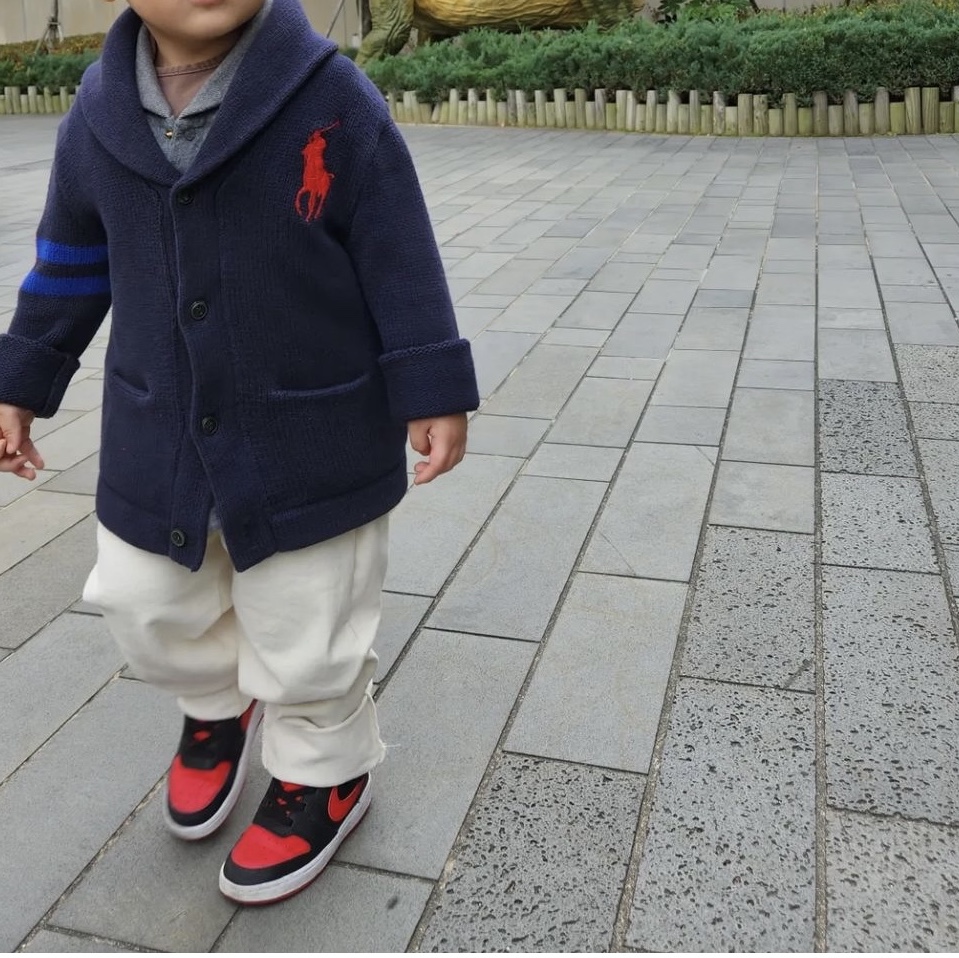 (TD) Nike Court Borough Low 2 Black University Red 착용 스타일