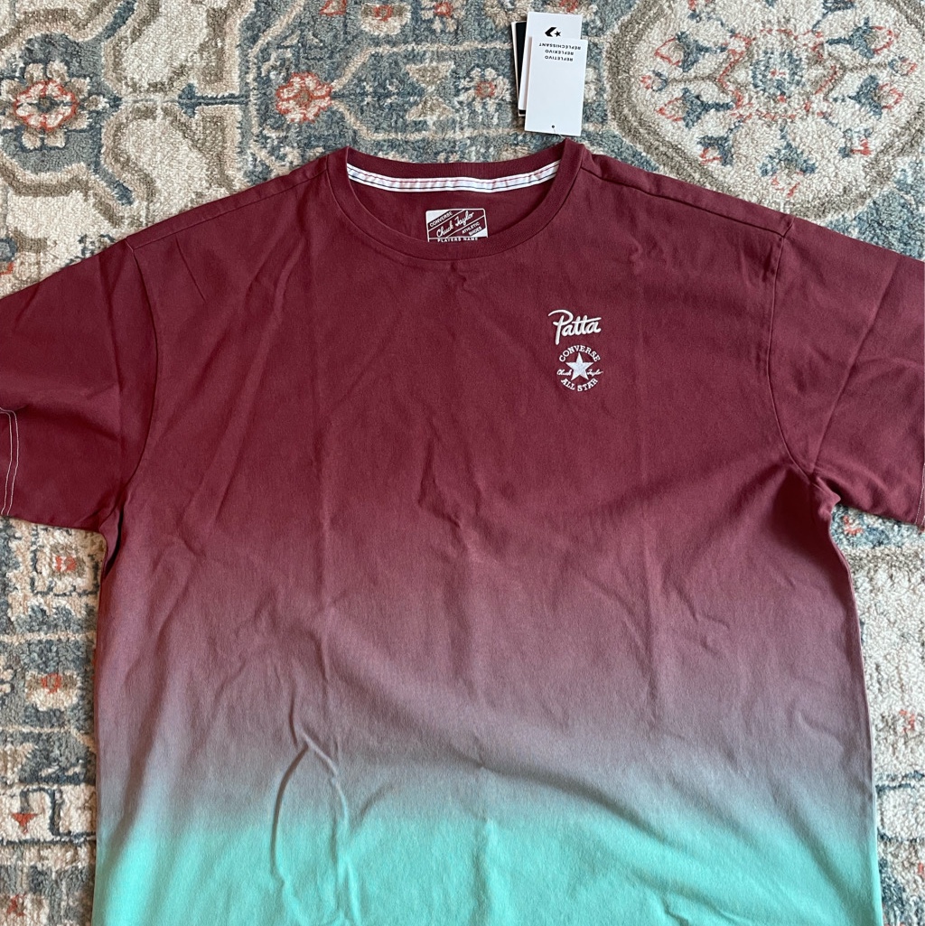 Converse x Patta Rain Or Shine T-Shirt Gradient 착용 스타일 - 1