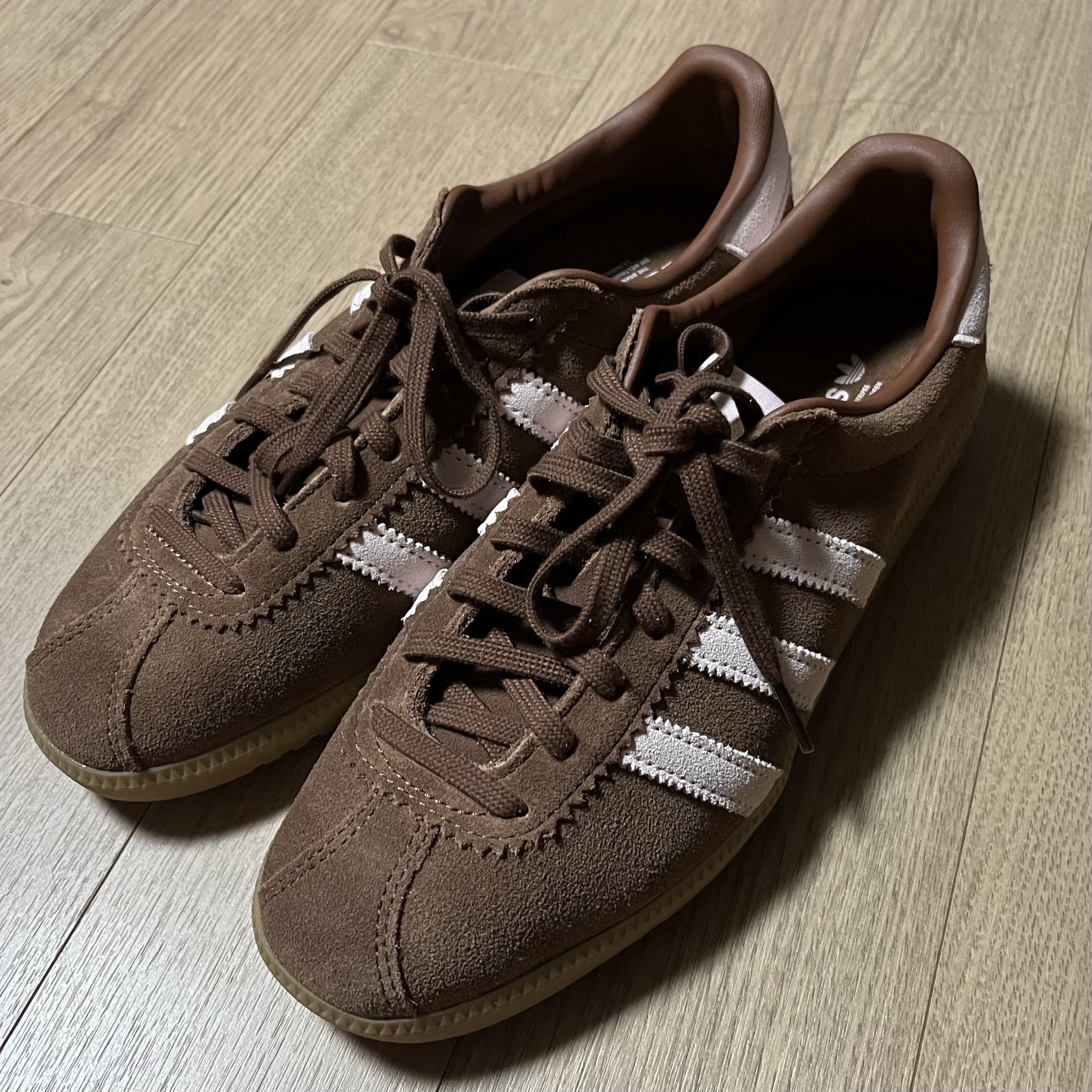 (W) Adidas Bermuda Preloved Brown 착용 스타일 - 1