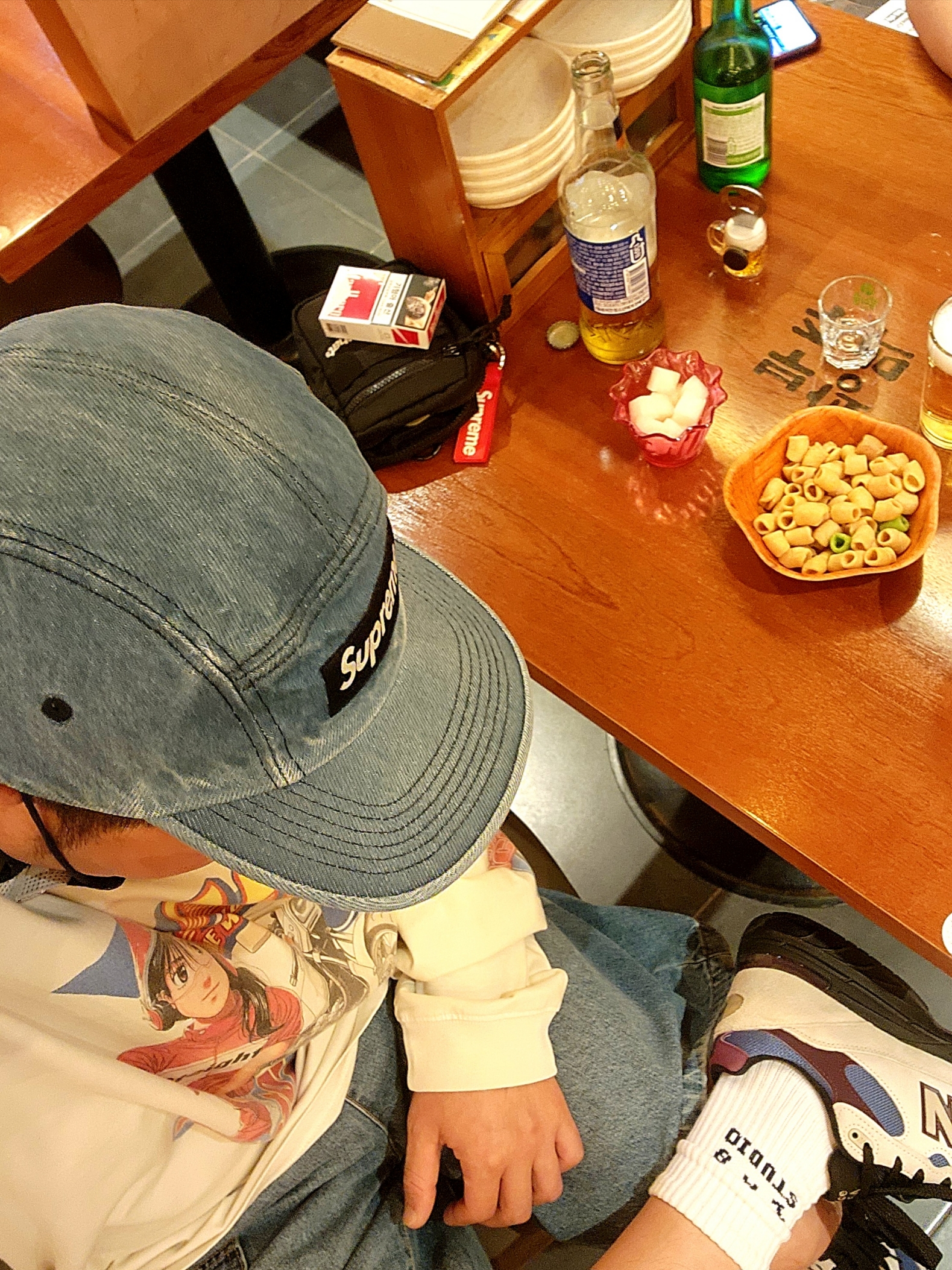 QT8 GARMENTS TL Ace Motors Vintage Washed Long Sleeve Ecru, IAB Studio Socks Pack Black Navy White 착용 스타일 - 1