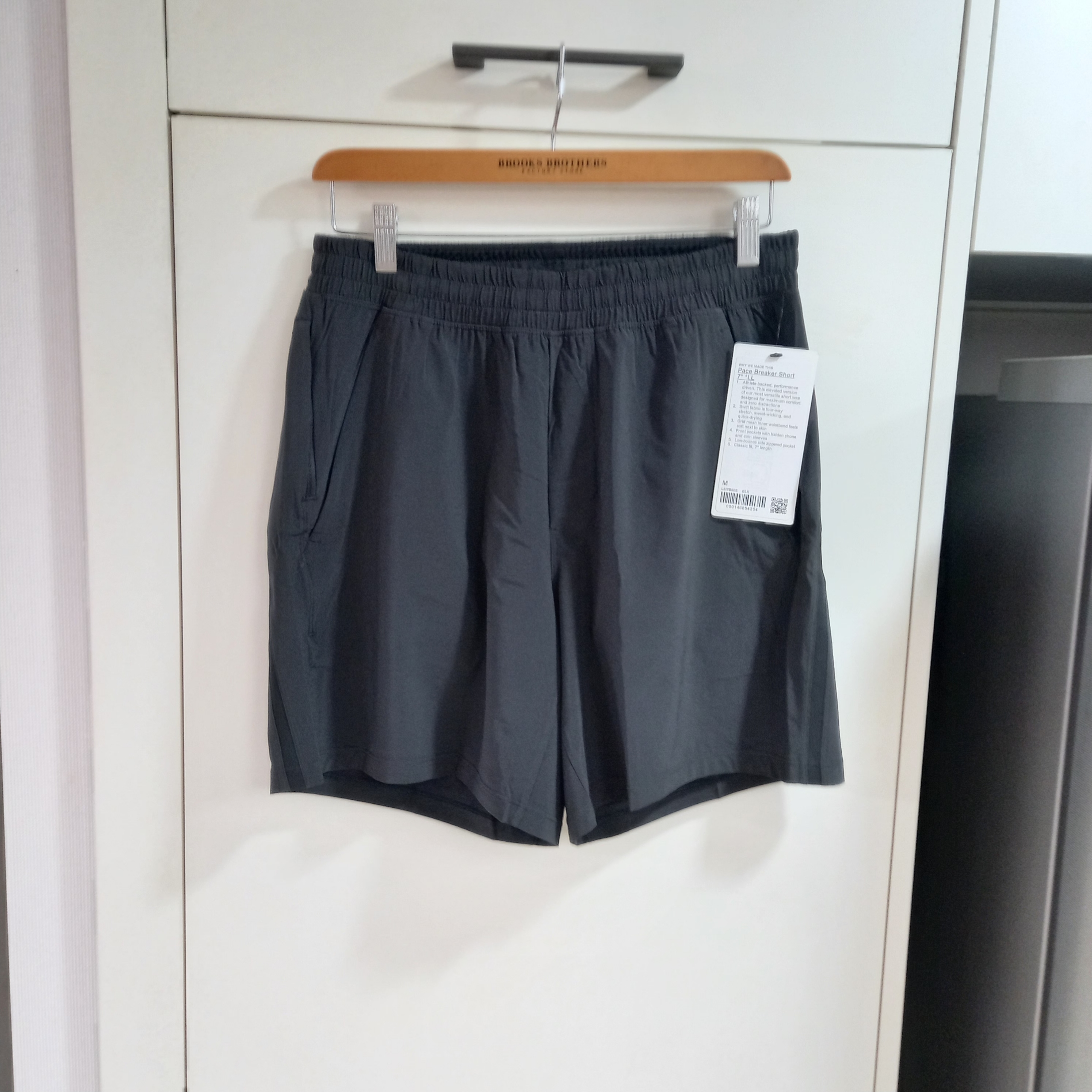 Lululemon Pace Breaker Linerless Shorts 7 Inch Black 착용 스타일 - 5