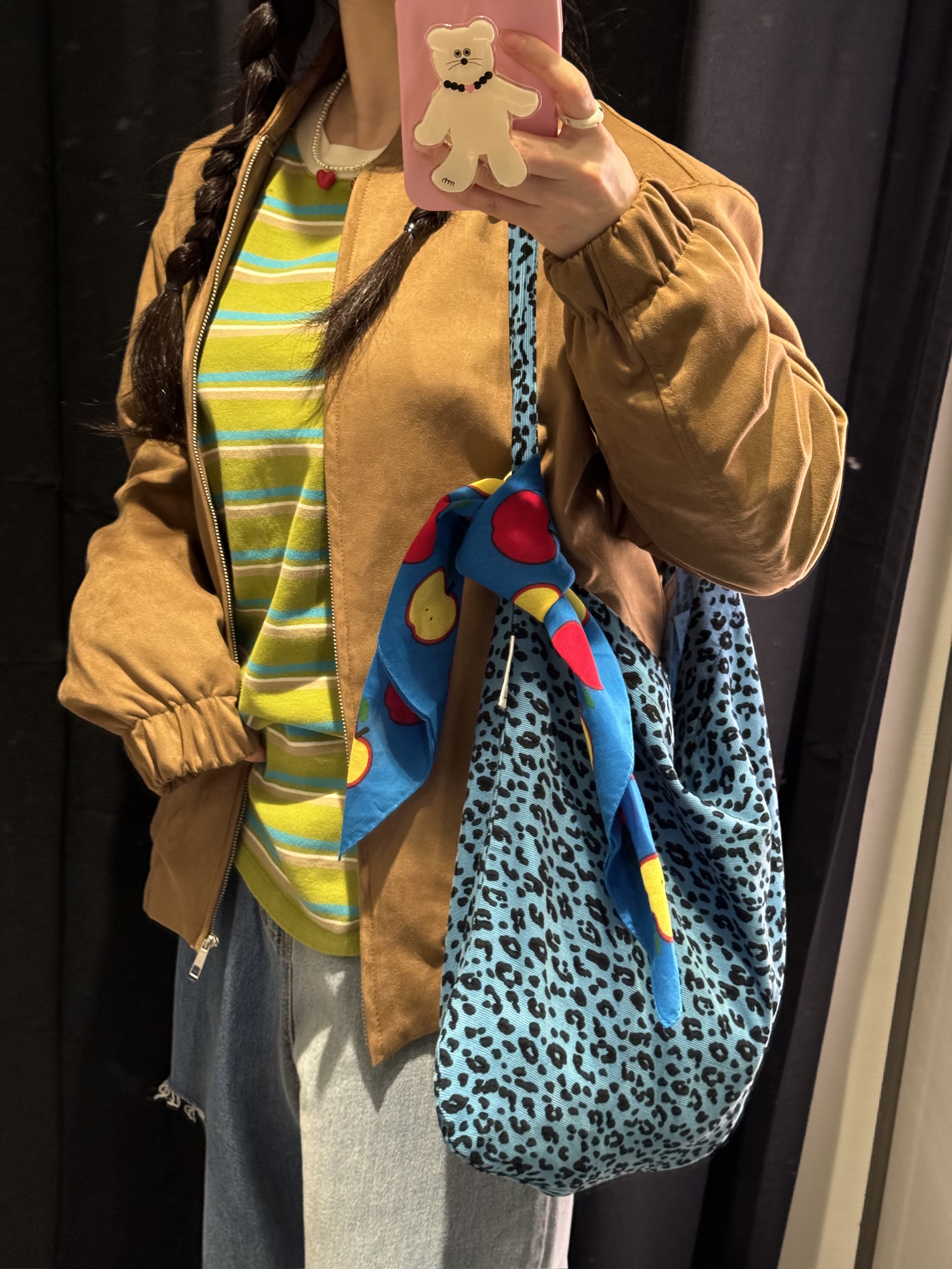 Emis 22Y Leopard Corduroy Eco Bag Blue, Nff Color Parts Ring Glitter White 착용 스타일 - 1