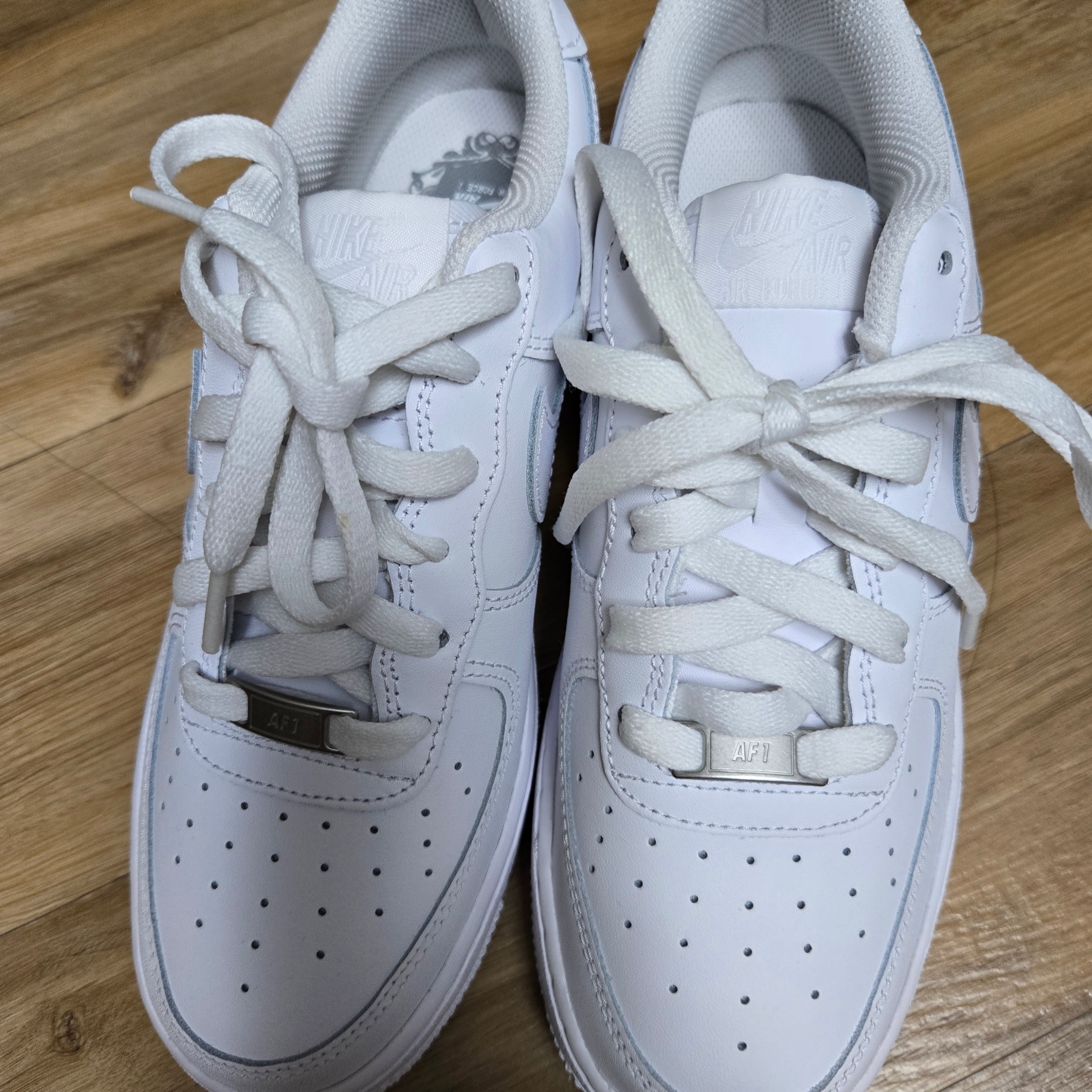(GS) Nike Air Force 1 LE White 착용 스타일