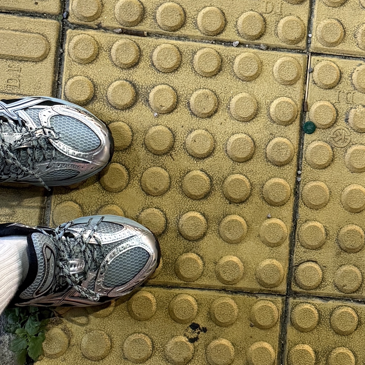 Asics Gel-Nimbus 10.1 Ocean Haze Pure Silver 착용 스타일