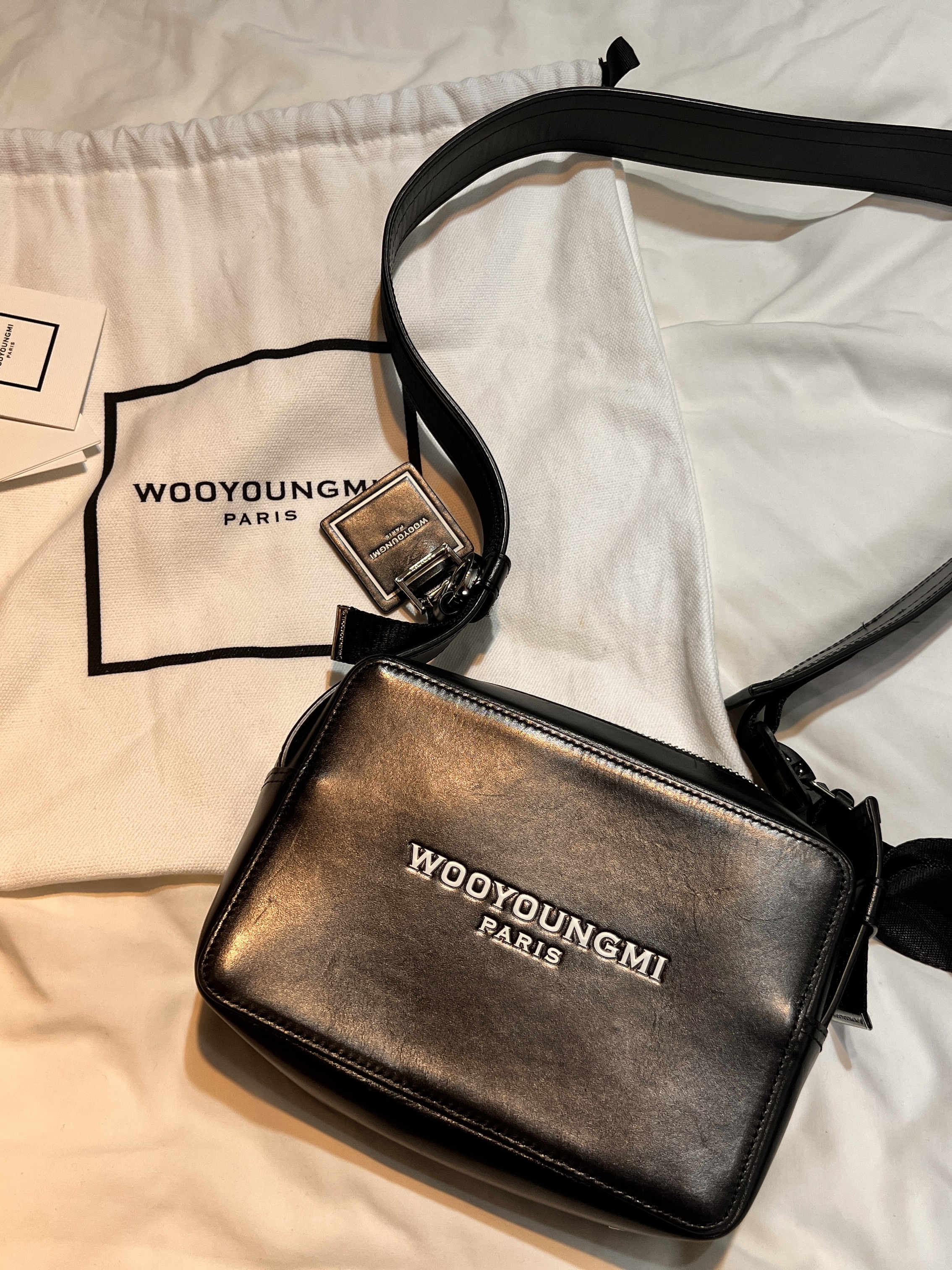 Wooyoungmi Square Mini Bag Black, Wooyoungmi Cotton Back Logo T-Shirt Black - 24SS 착용 스타일 - 2