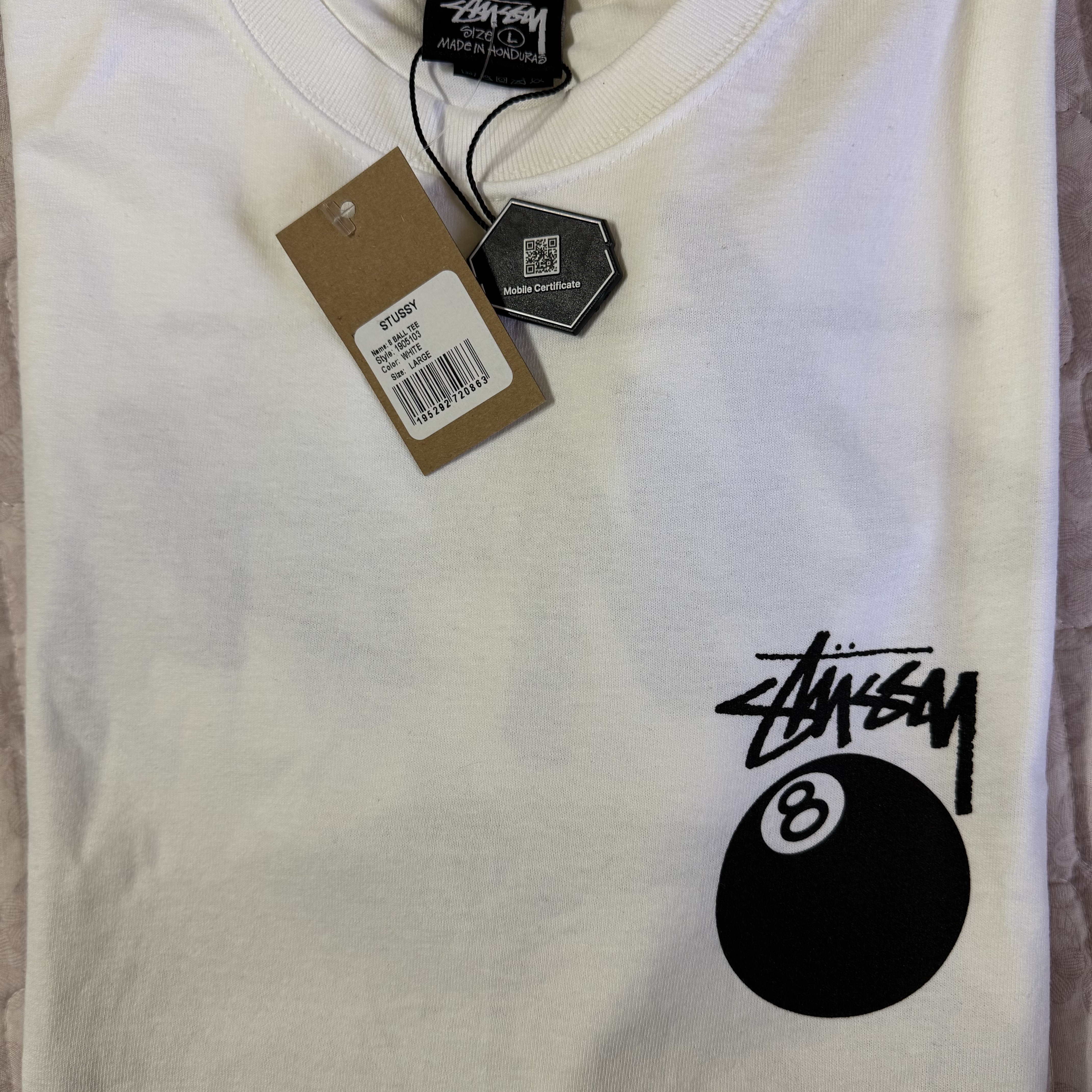 Stussy 8 Ball T-Shirt White 착용 스타일 - 4