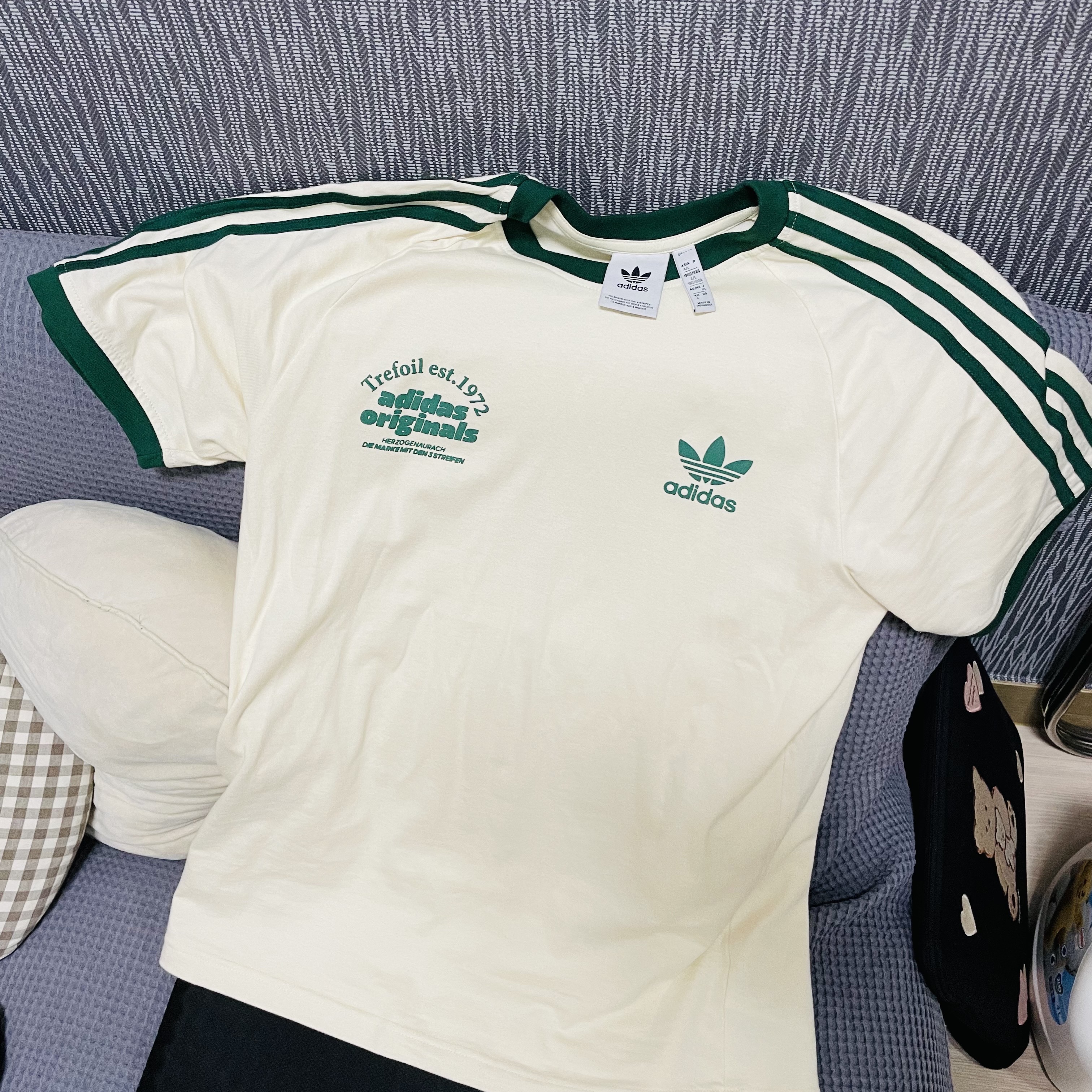 Adidas Sport Graphic Cali T-Shirt Wonder White - KR Sizing 착용 스타일