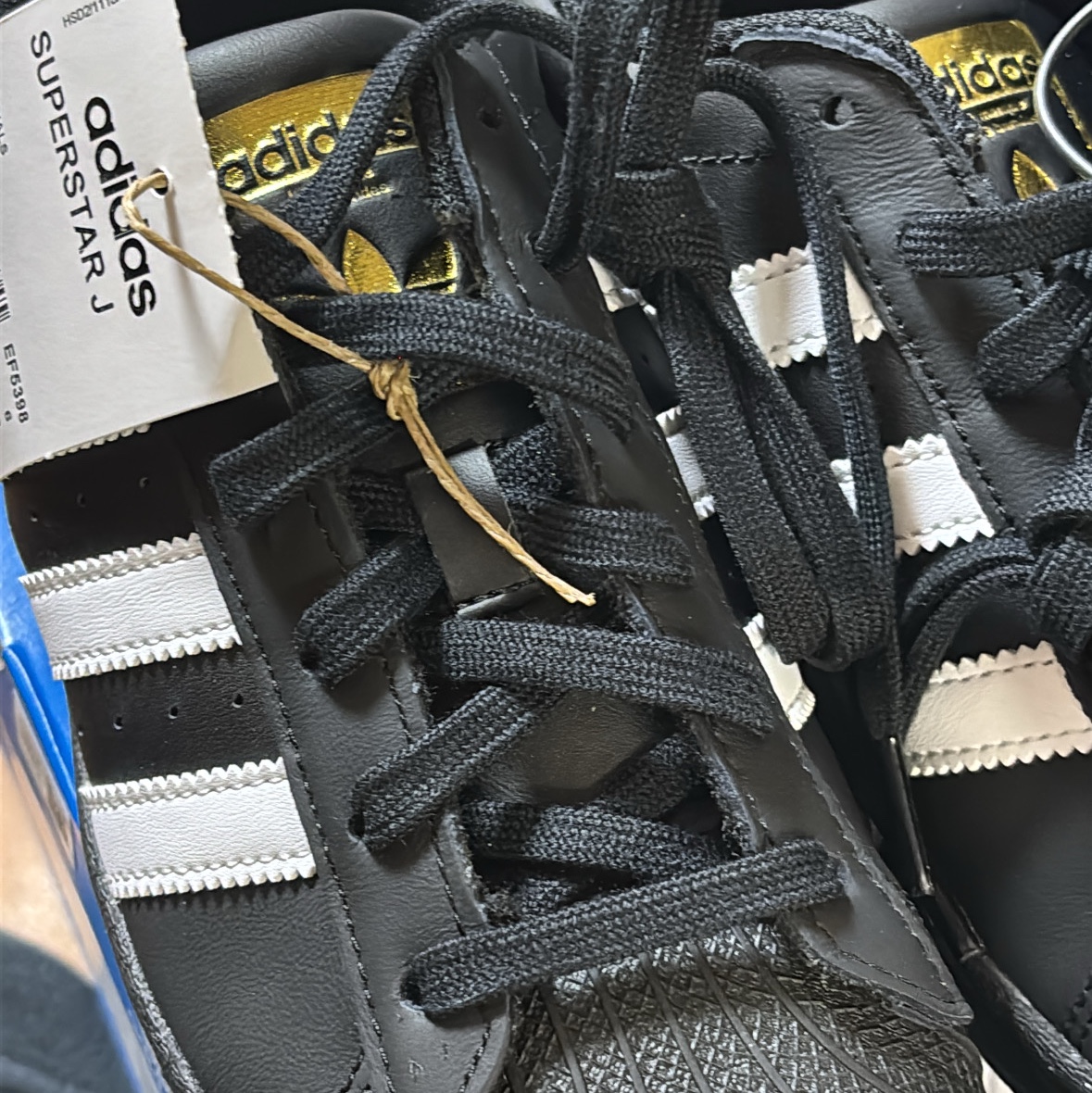 (J) Adidas Superstar Black White 착용 스타일 - 1