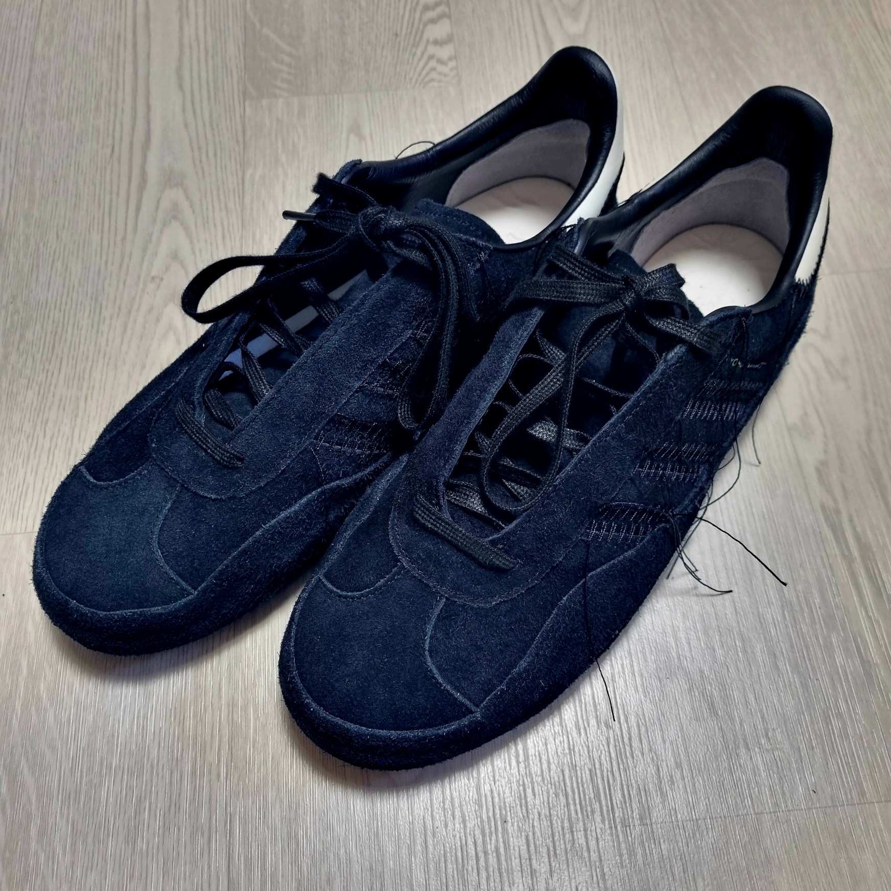 Y-3 Gazelle Black 착용 스타일 - 1