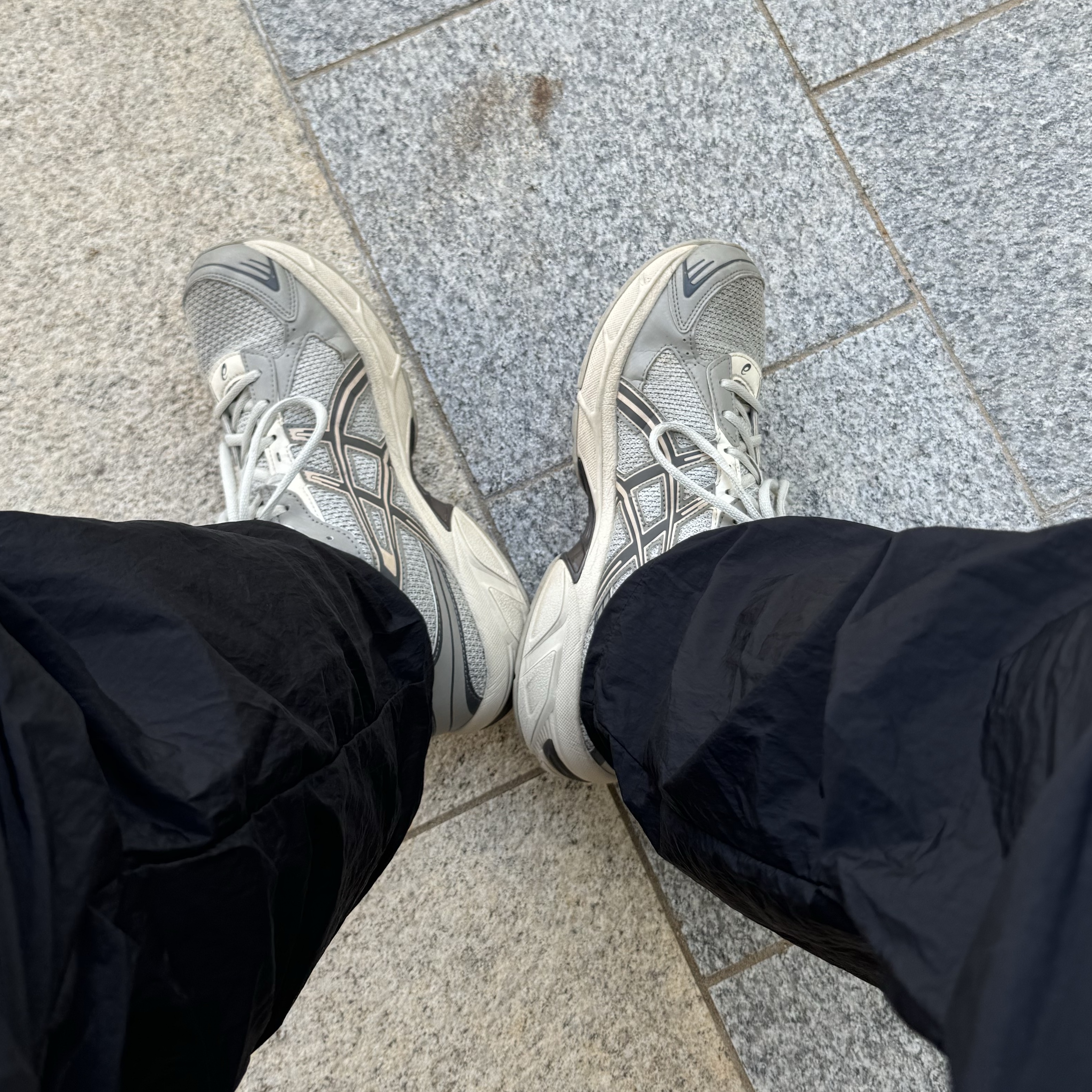 Asics x I4P Gel-1130 Glacier Grey Mink 착용 스타일