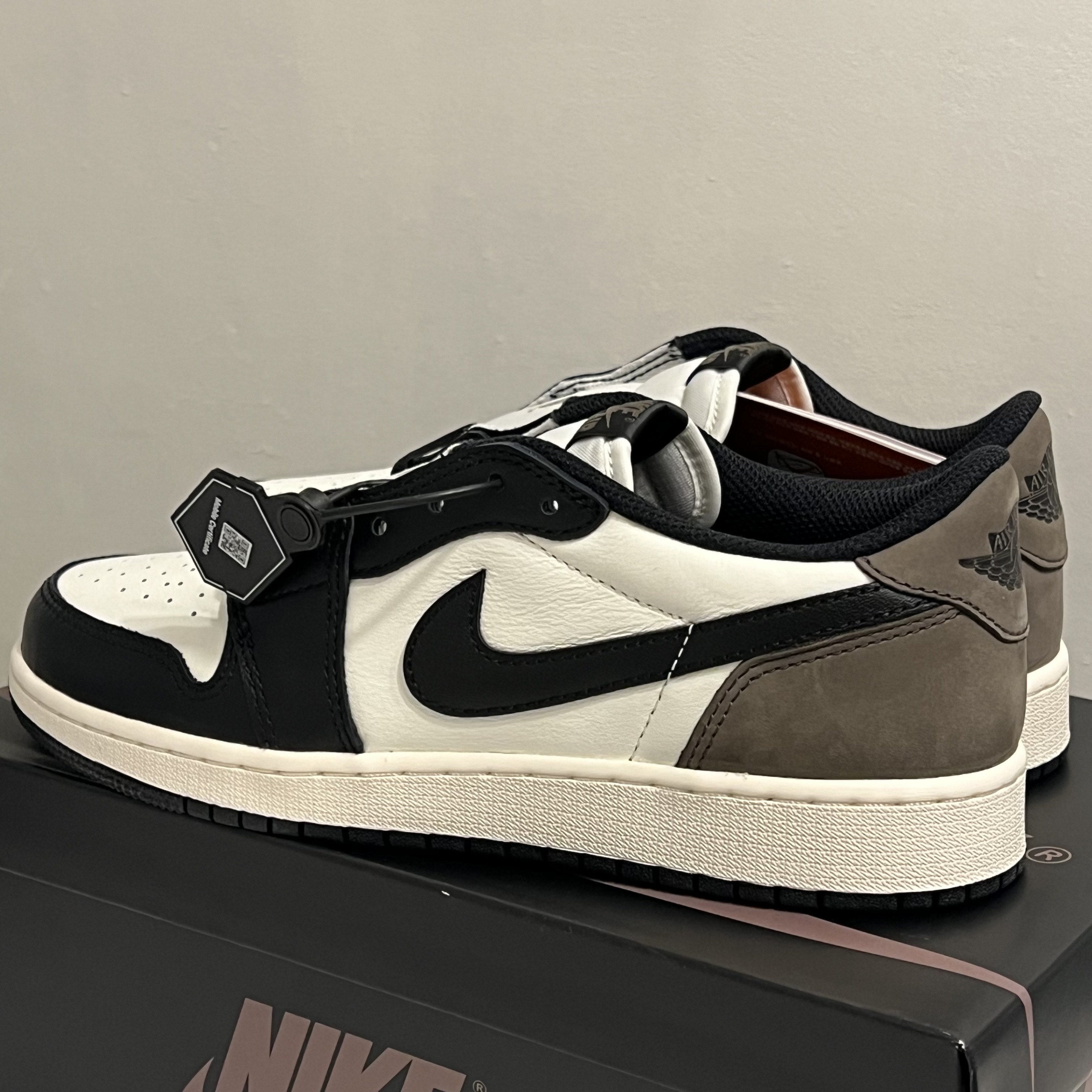 (GS) Jordan 1 Retro Low OG Mocha 착용 스타일
