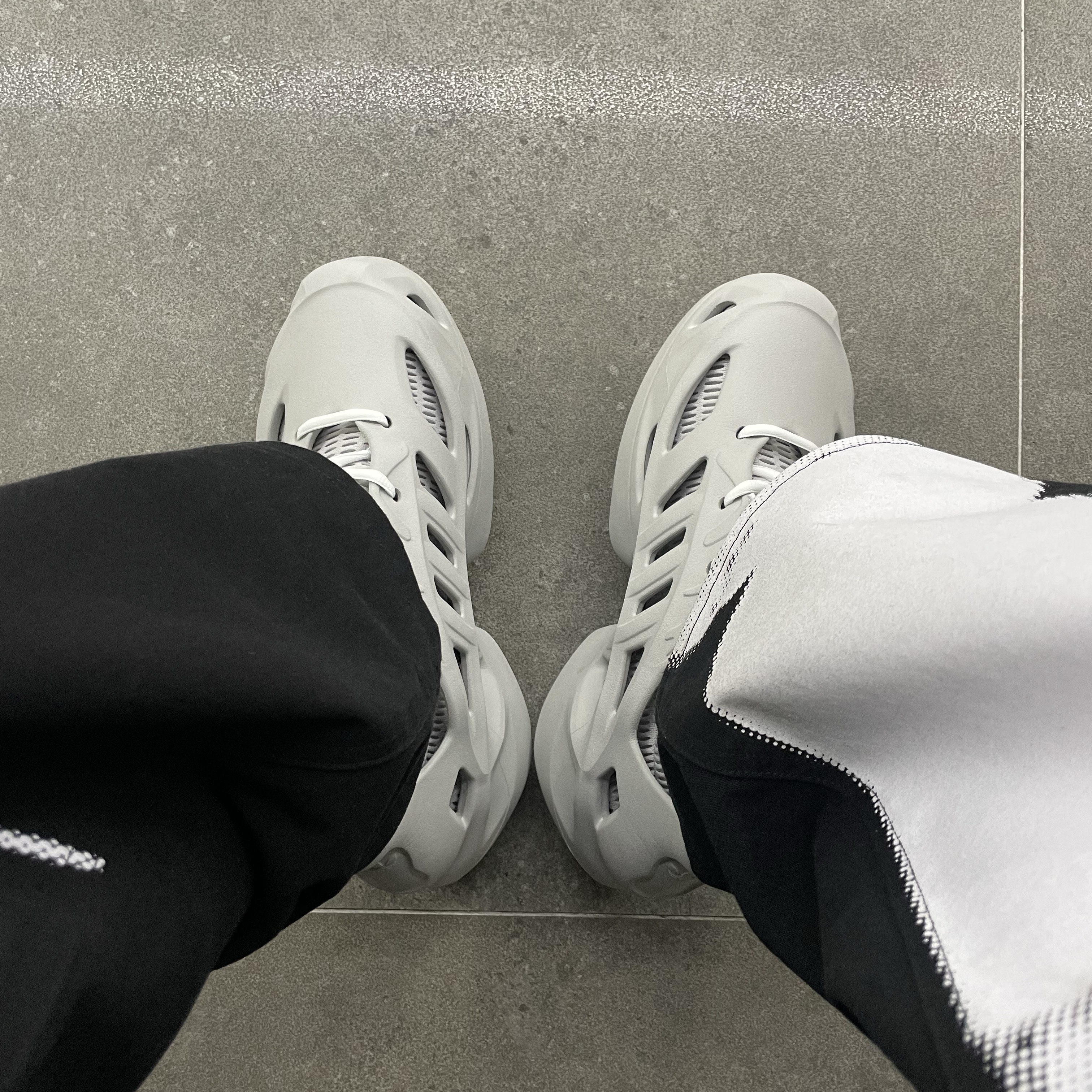 Adidas Adifom Climacool Cloud White Crystal White 착용 스타일