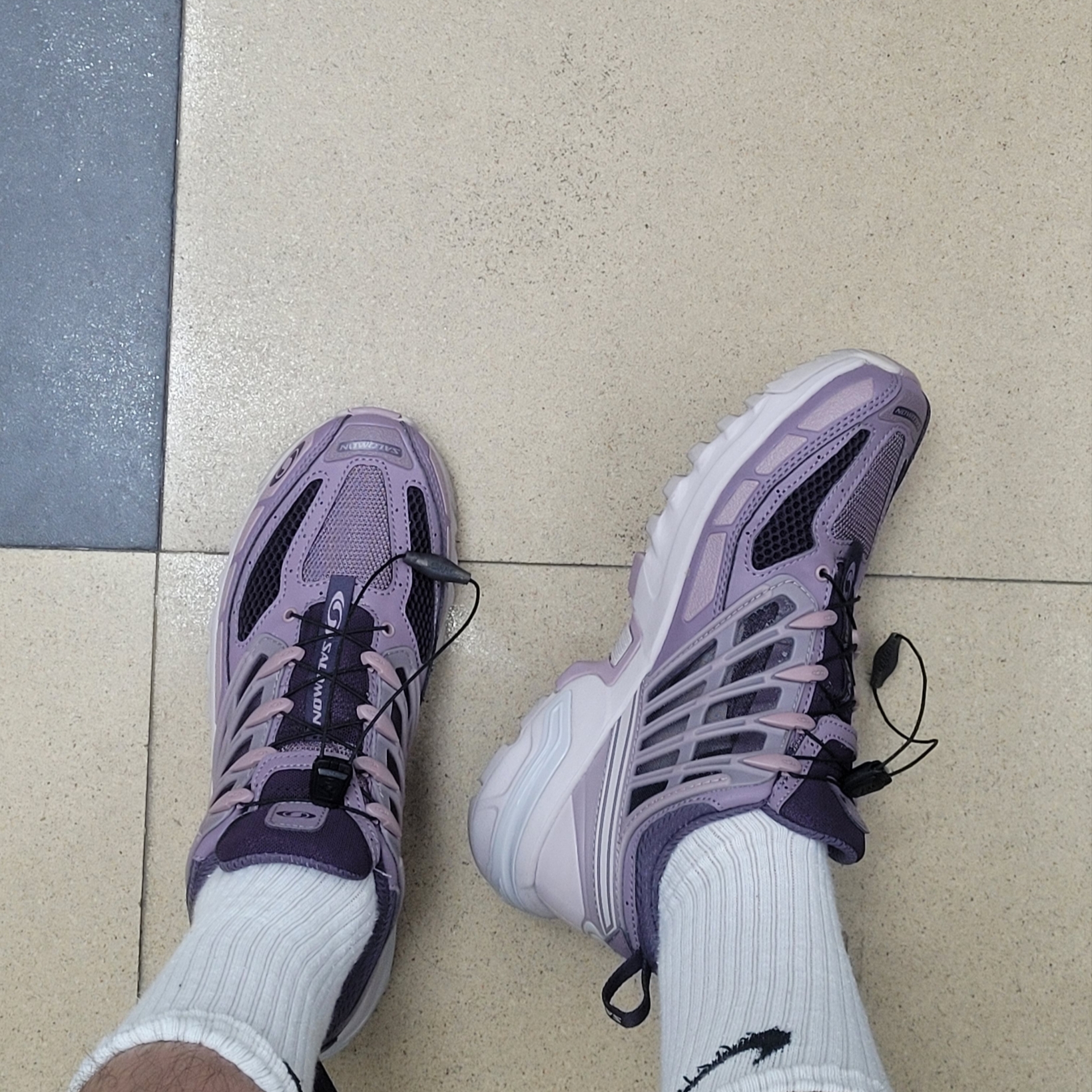 Salomon ACS Pro Nightshade Ashes of Roses 착용 스타일