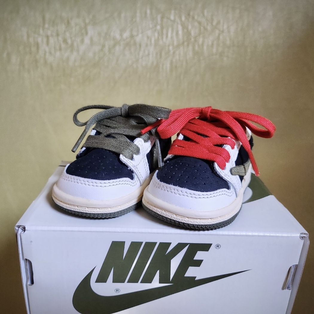 (TD) Jordan 1 x Travis Scott Retro Low OG SP Medium Olive 착용 스타일