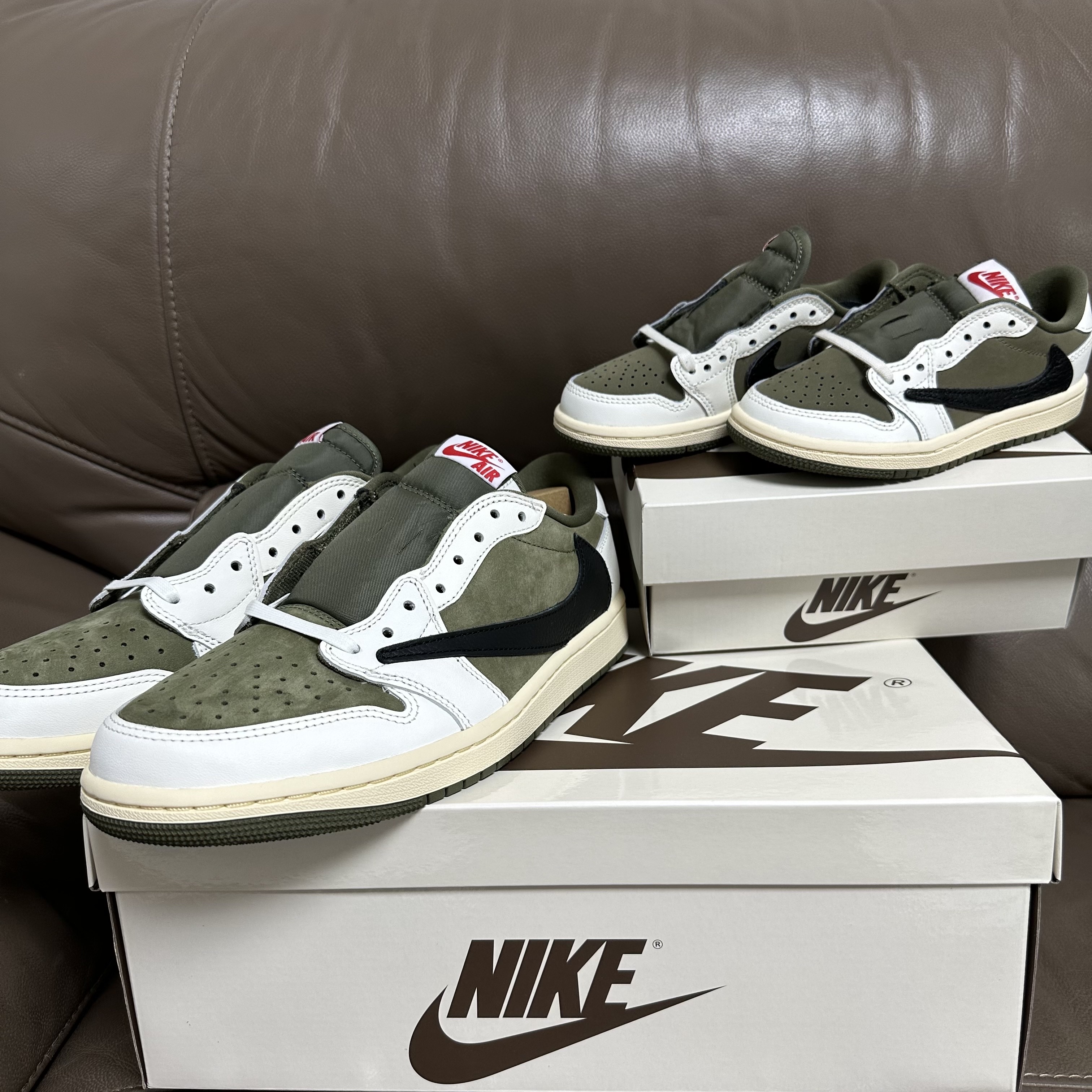 Jordan 1 x Travis Scott Retro Low OG SP Reverse Olive, (PS) Jordan 1 x Travis Scott Retro Low OG SP Reverse Olive 착용 스타일 - 2