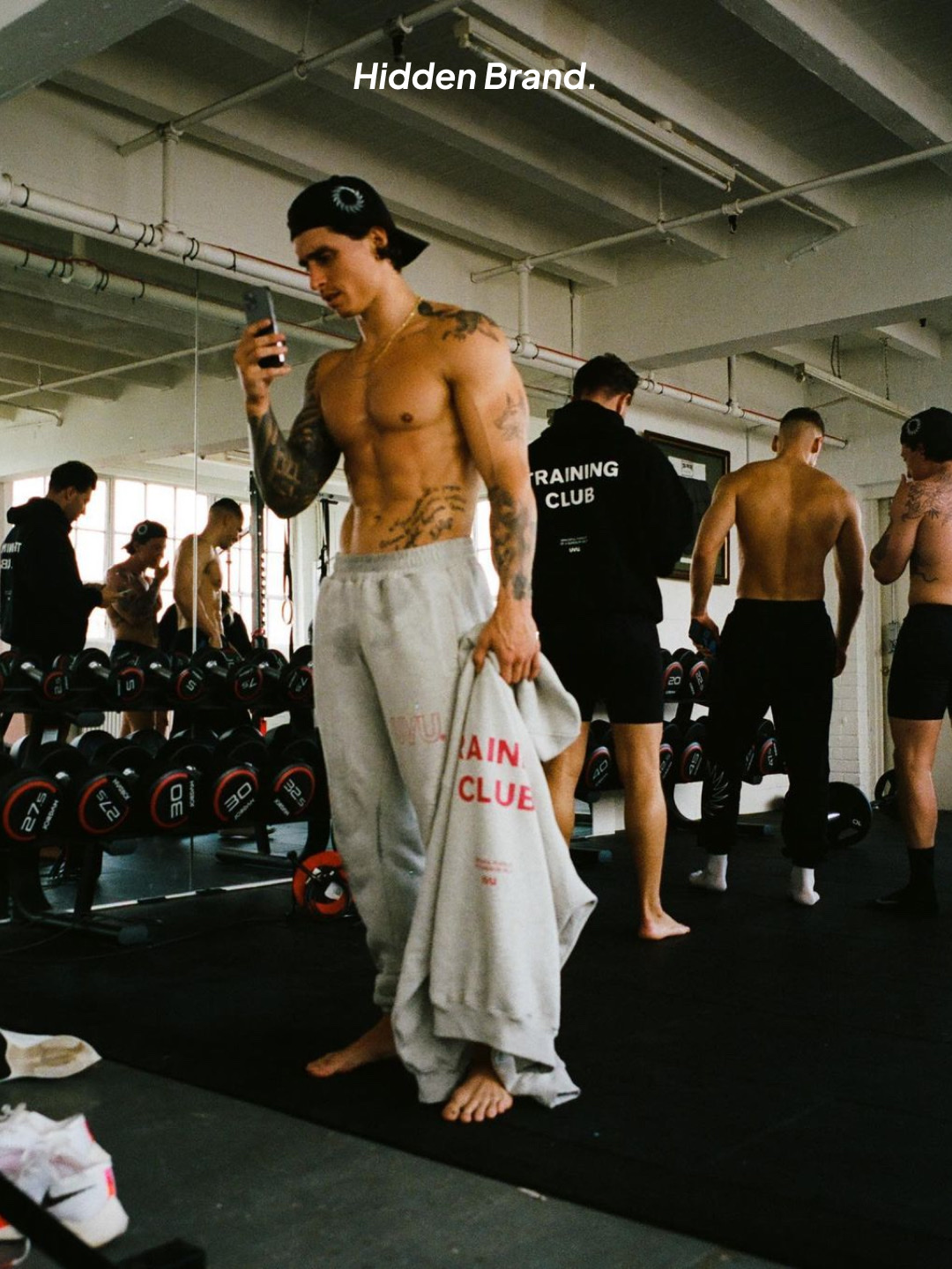 UVU Insignia Cap Black, UVU Insignia Sweatpants Black 착용 스타일 - 4