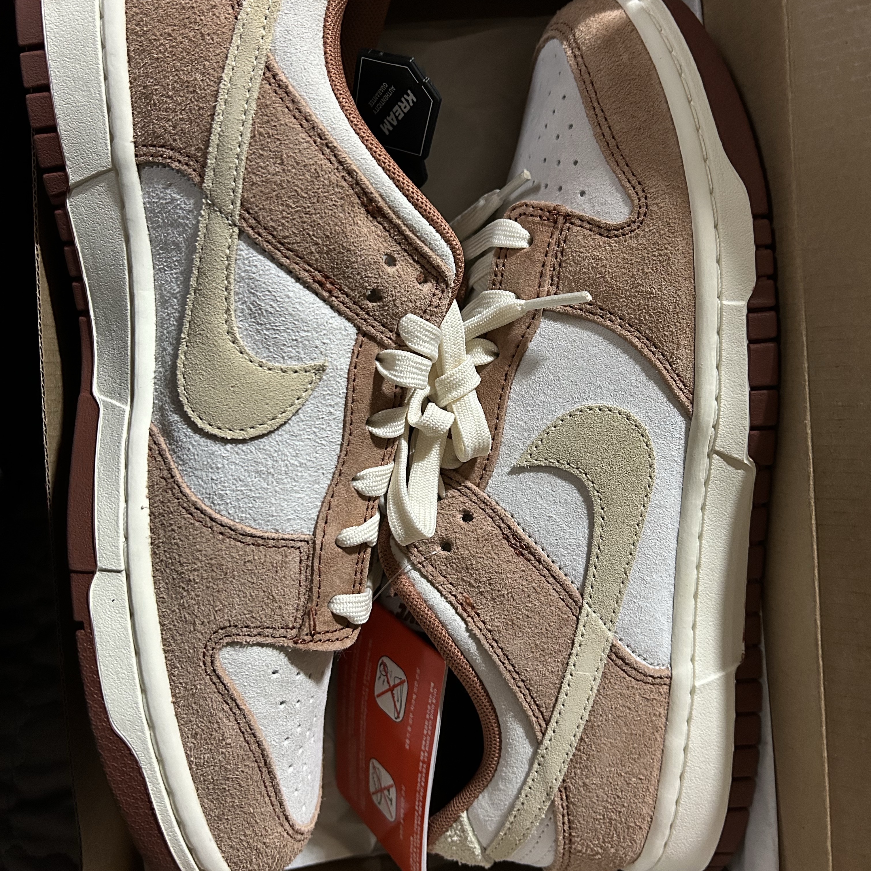 Nike Dunk Low Pro Premium Medium Curry 착용 스타일
