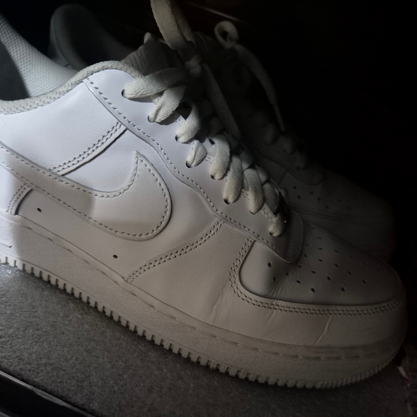 Nike Air Force 1 '07 Low White 착용 스타일