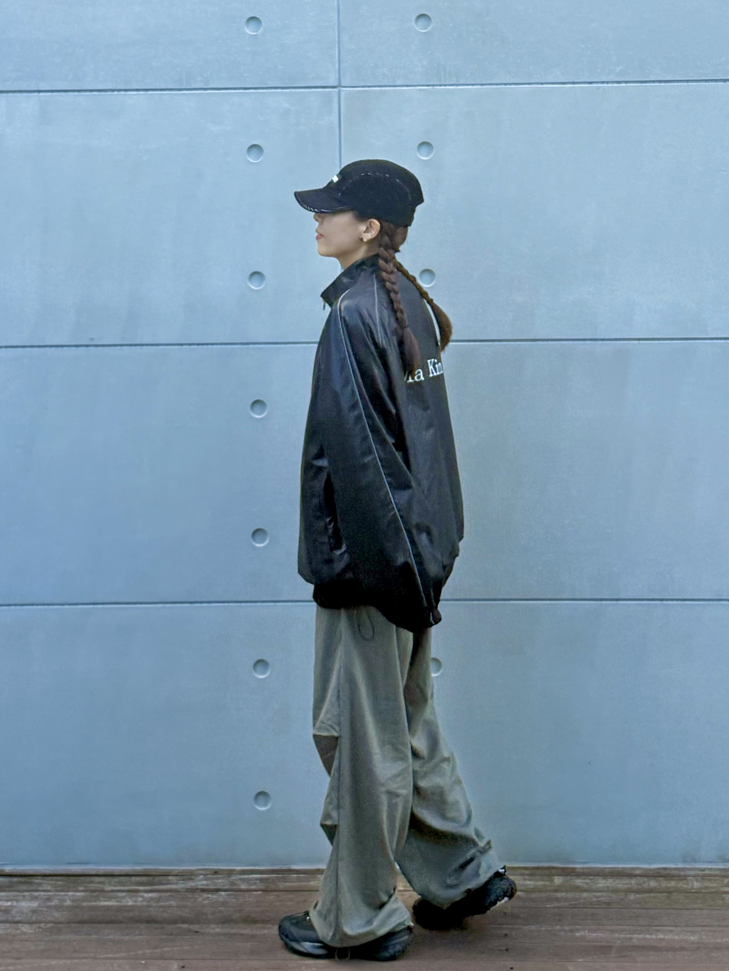 Supreme 2-Tone Corduroy Camp Cap Black - 23SS, Nike x Comme des Garcons Homme Plus ACG Mountain Fly 2 Low Black 착용 스타일 - 1