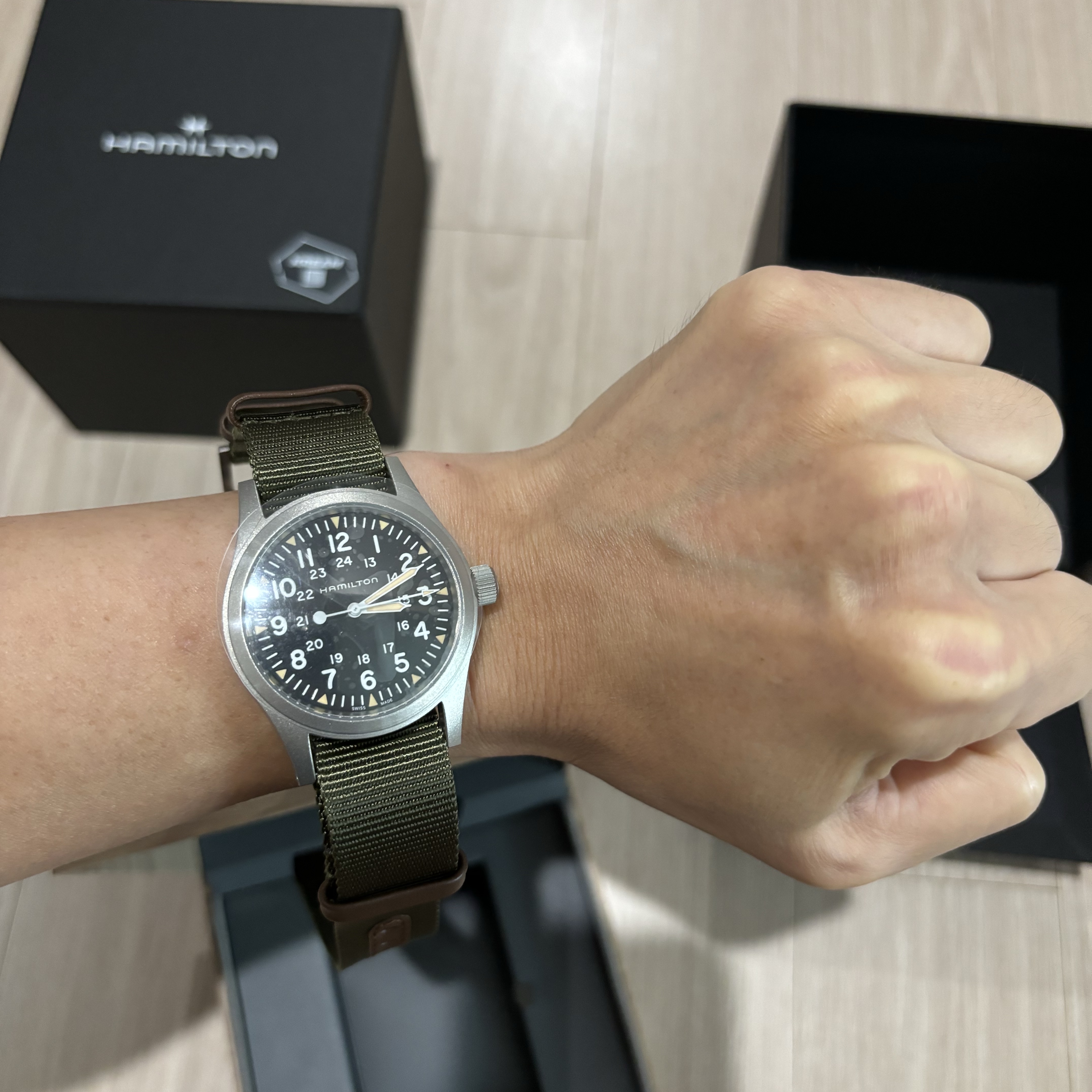 Hamilton Khaki Field Mechanical 38mm Nato Strap Green Black 착용 스타일 - 1