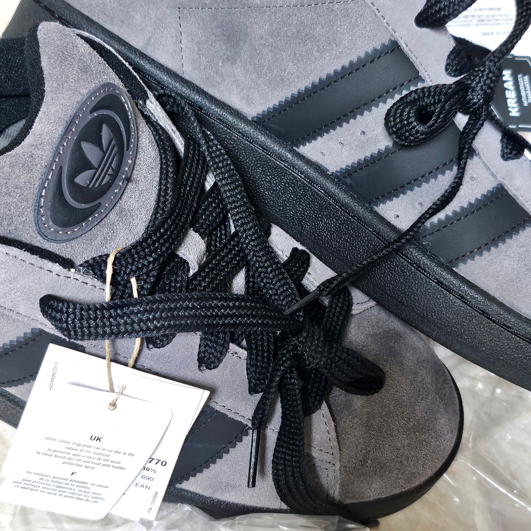 Adidas Campus 00s Charcoal Core Black 착용 스타일 - 1