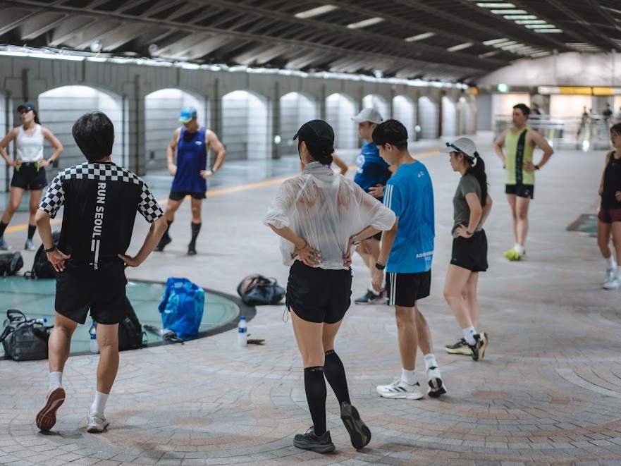 Socks Up Compression Running Knee Socks Black 착용 스타일 - 2