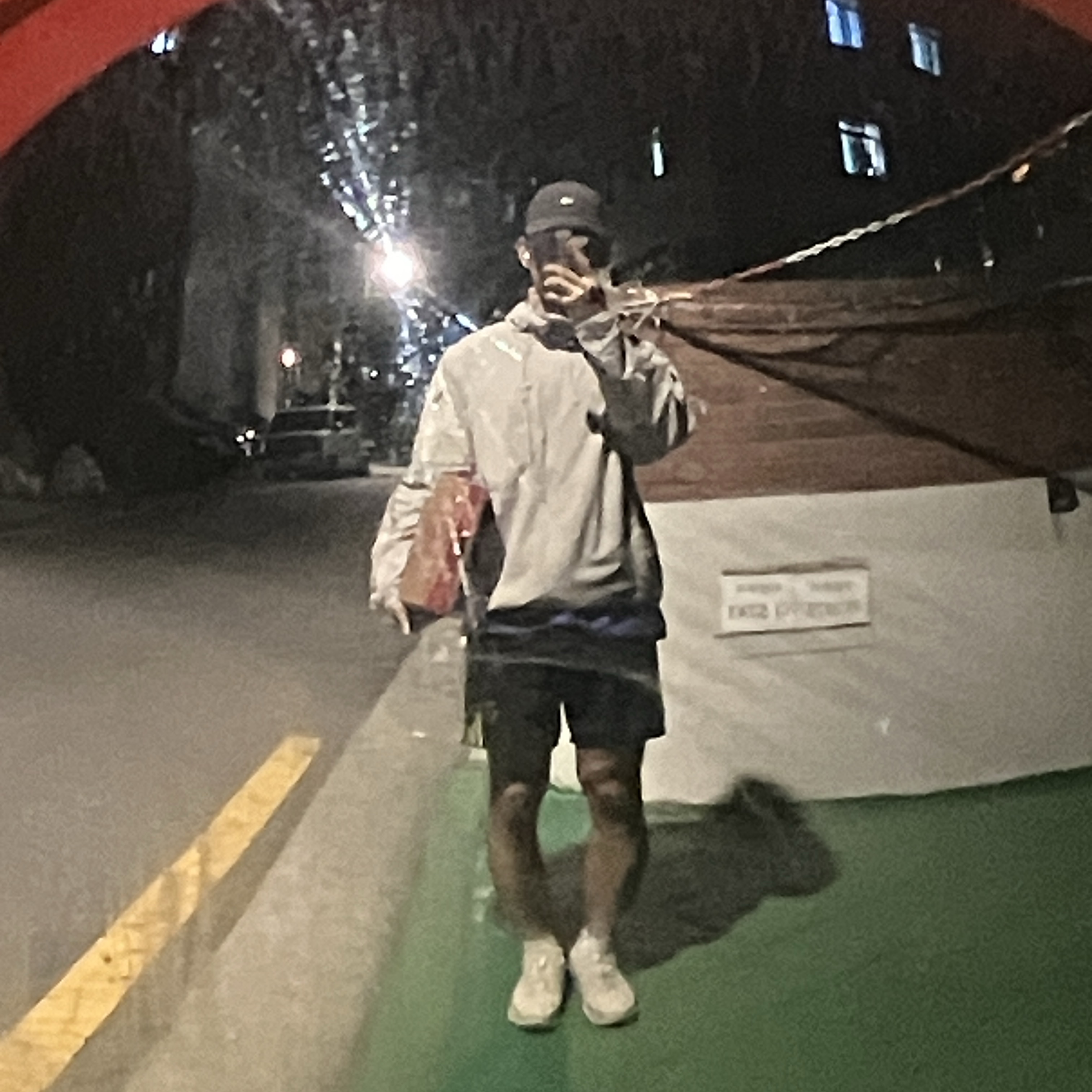 On Running Cloudaway 2 Sand Ice, Salomon Link Hooded Jacket Warm Grey 착용 스타일 - 1