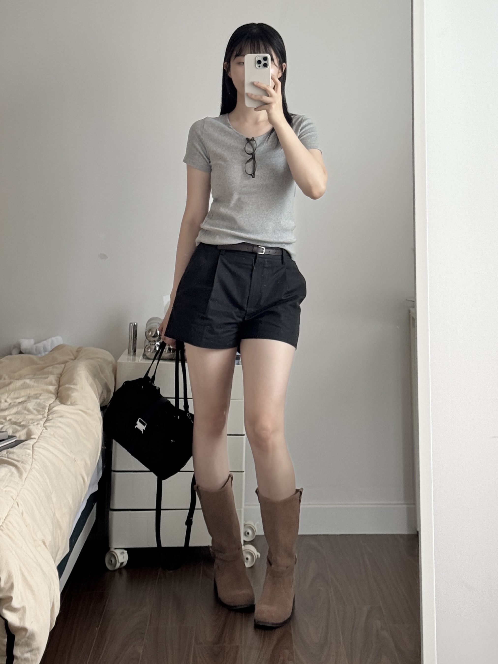 Nike Club Chino Shorts Black - Asia, Pottery Officer Chino Shorts Black 착용 스타일 - 2