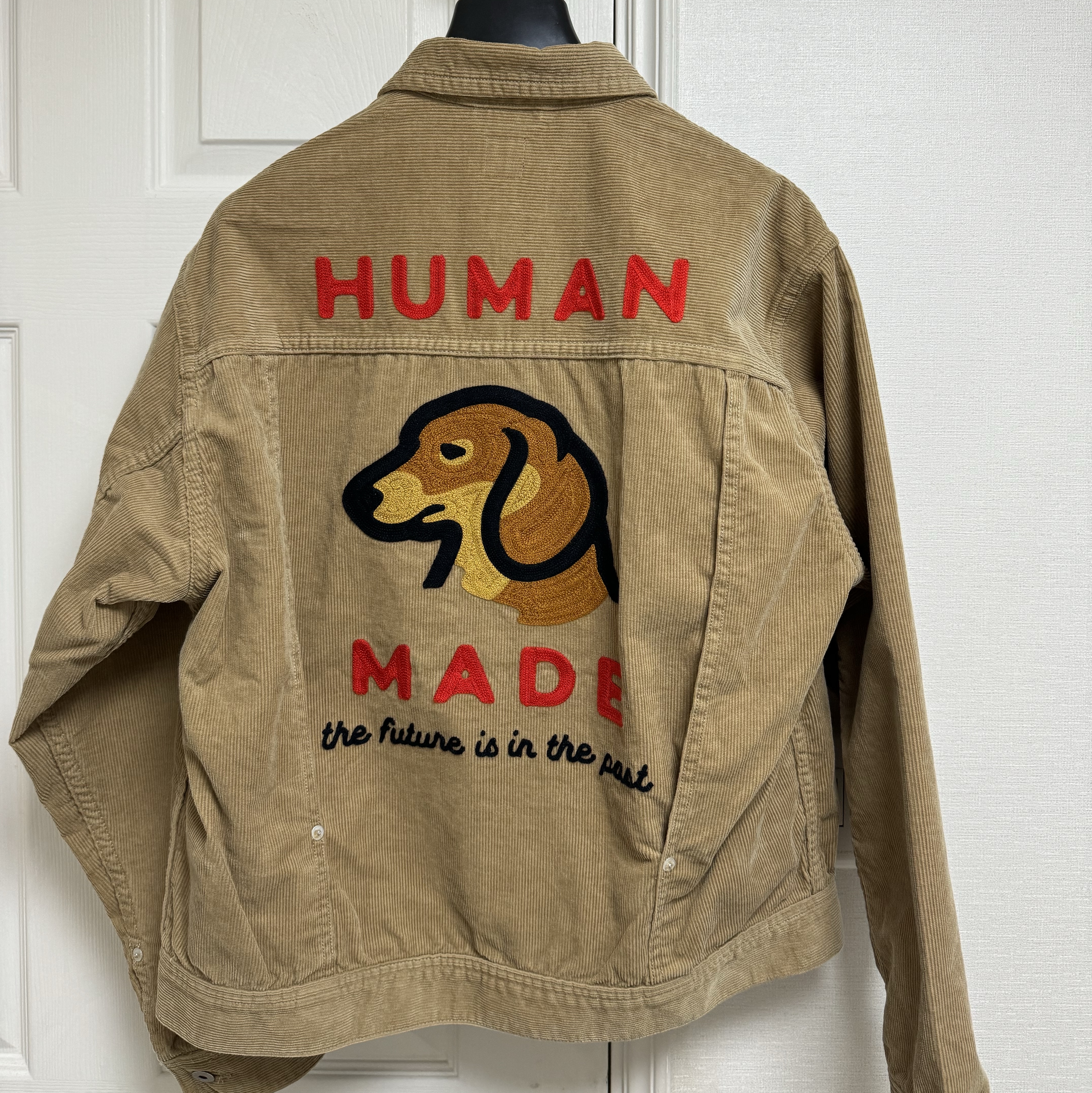Human Made Dachs Corduroy Work Jacket Beige 착용 스타일 - 2