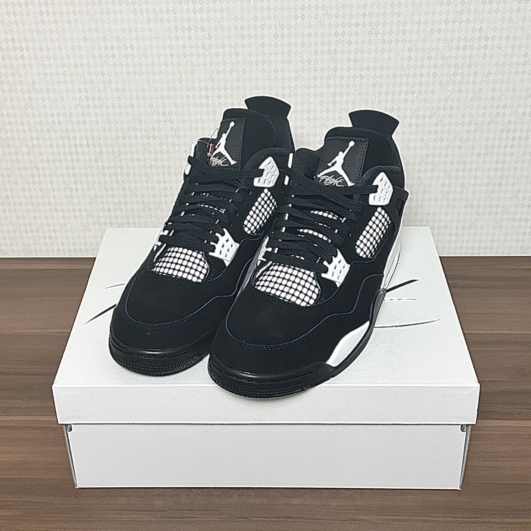 Jordan 4 Retro White Thunder 착용 스타일 - 3