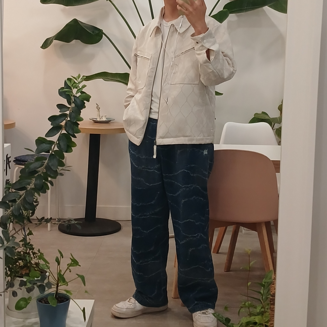 Nike Air Force 1 Mid '07 White 착용 스타일 - 1