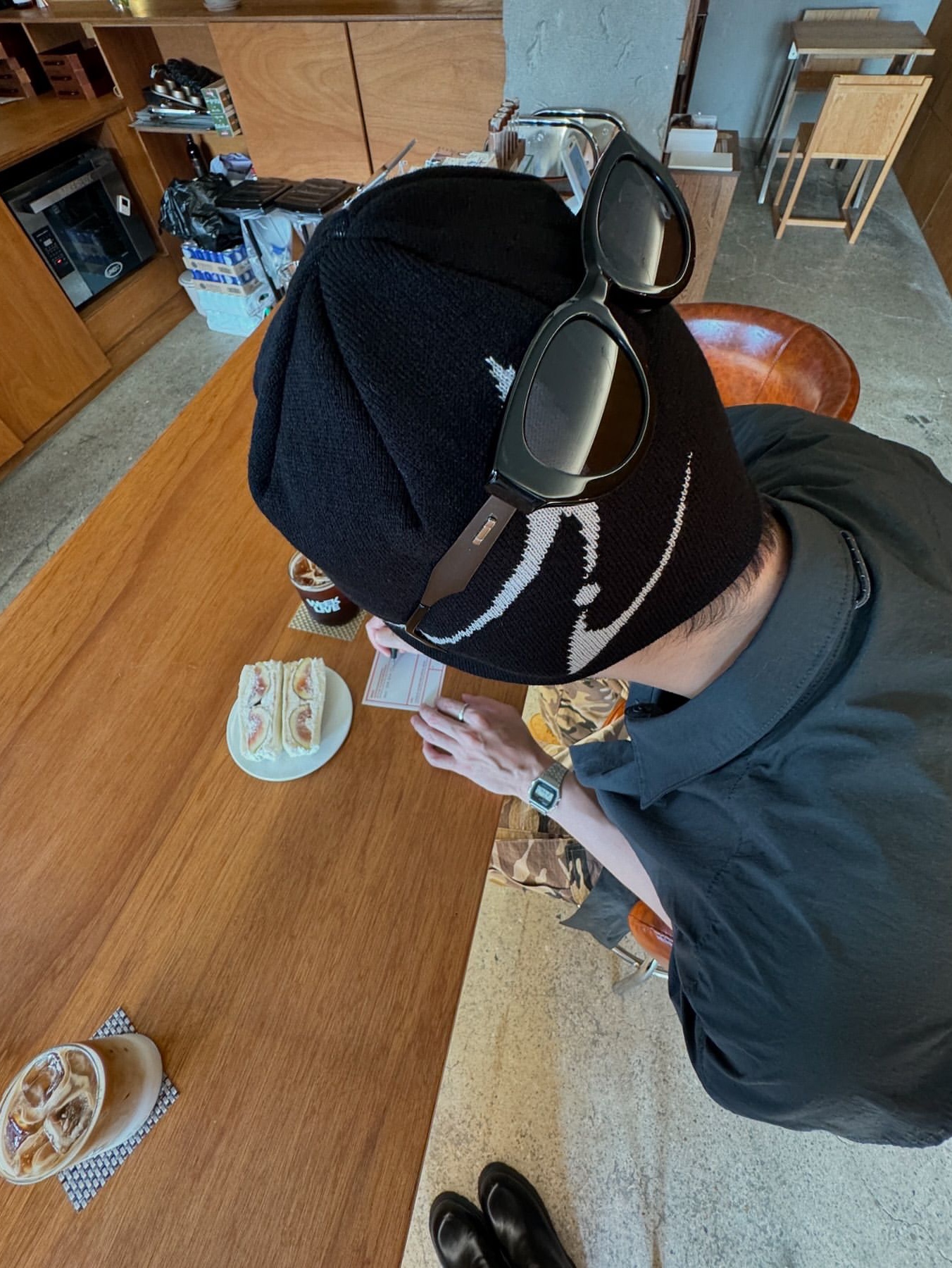 BLR Curved Logo Beanie Black, BLR Curved Logo Beanie Ivory 착용 스타일