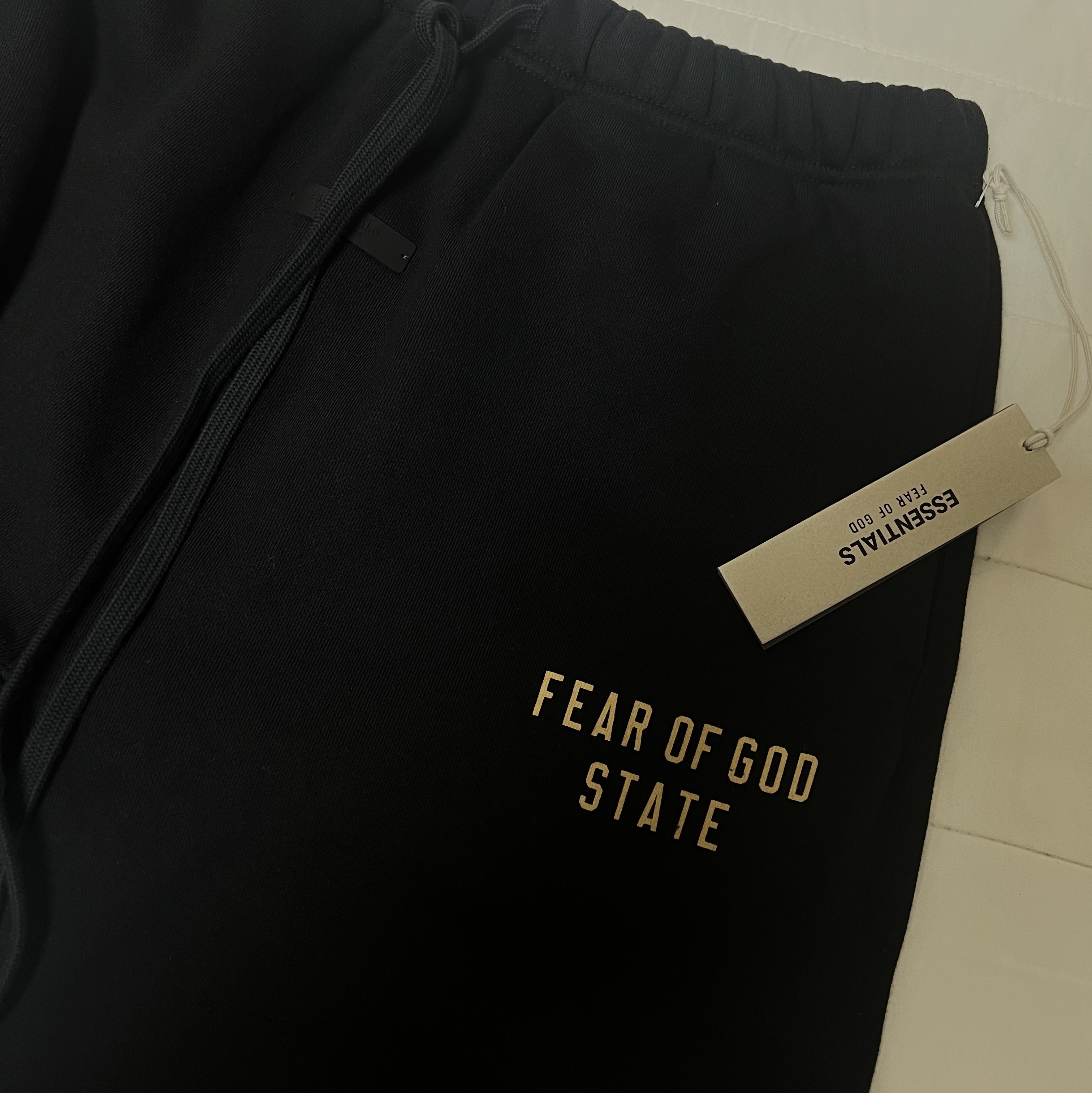 Essentials Fleece State Hoodie Black - 24FW 착용 스타일 - 2