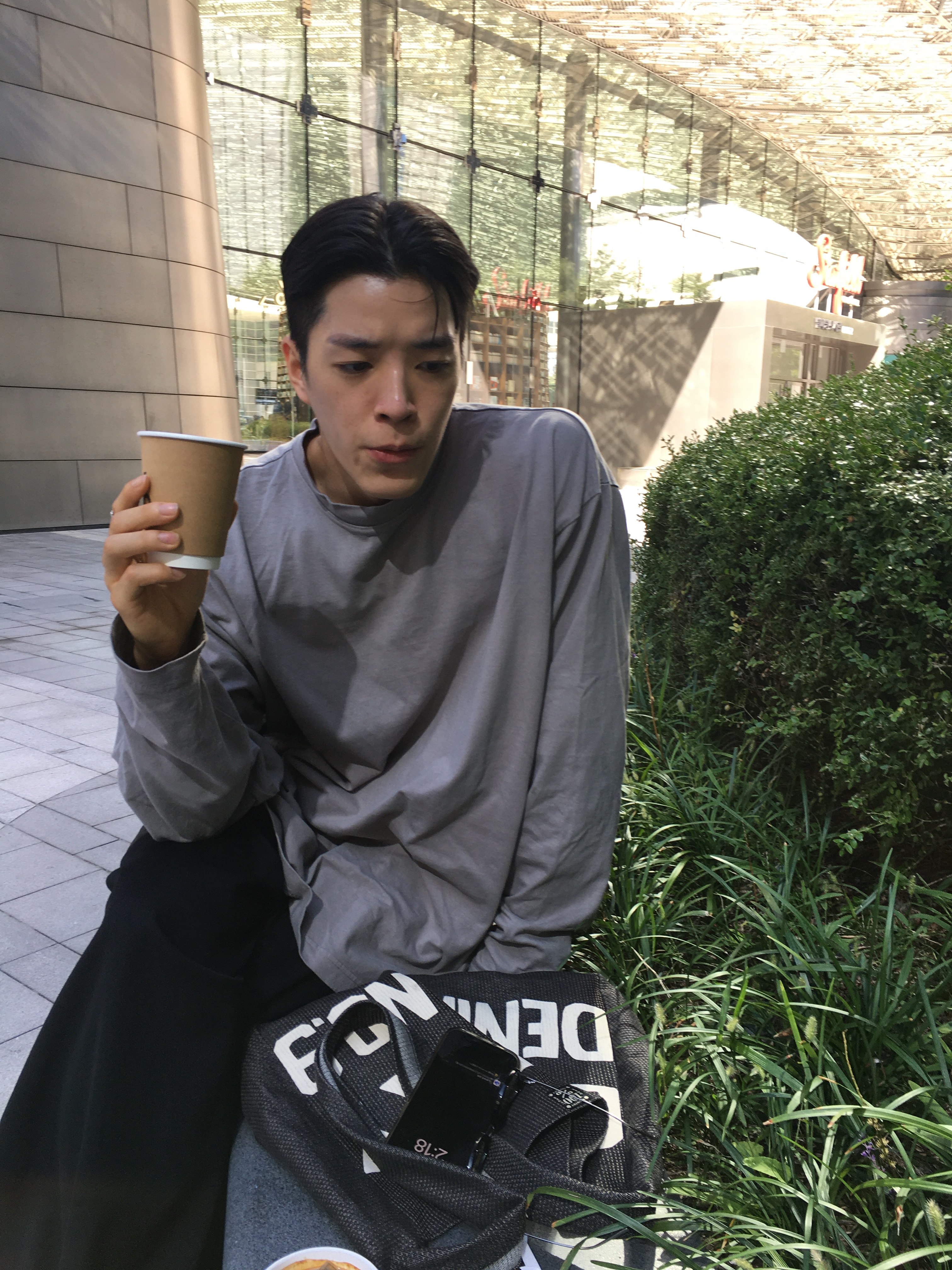 Nike x Matthew M Williams Zoom 006 TRD Run Enigma Stone 착용 스타일 - 3