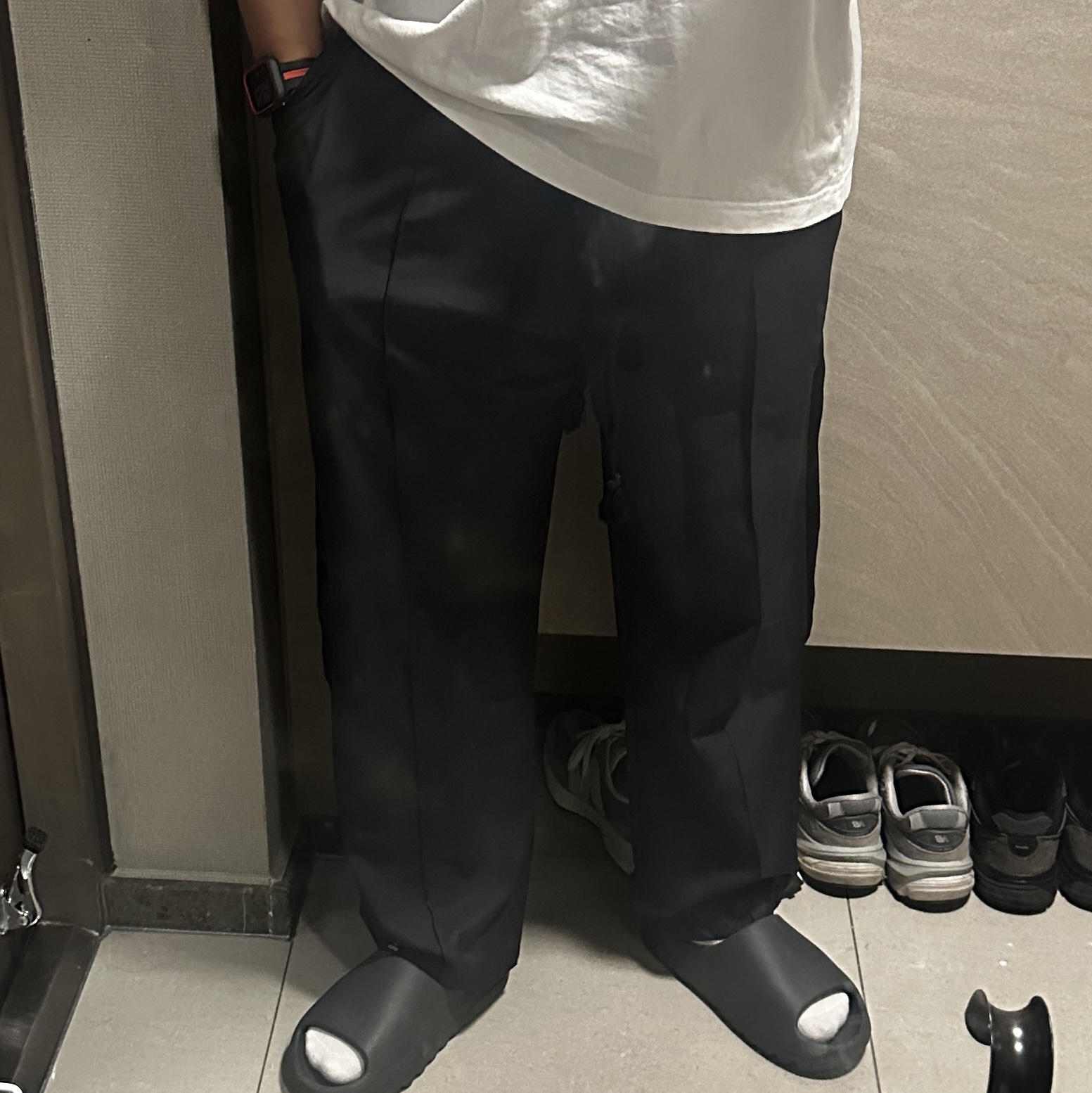 Adidas x Song for the Mute Track Pants Black - KR Sizing 착용 스타일 - 1