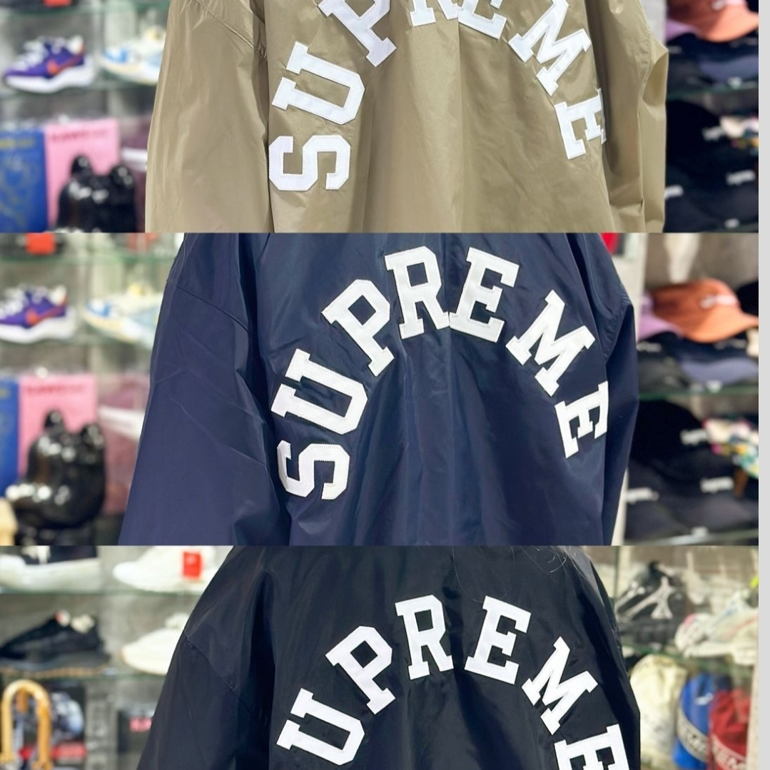 Supreme x Champion Coaches Jacket Navy - 24SS, Supreme x Champion Coaches Jacket Black - 24SS 착용 스타일 - 2