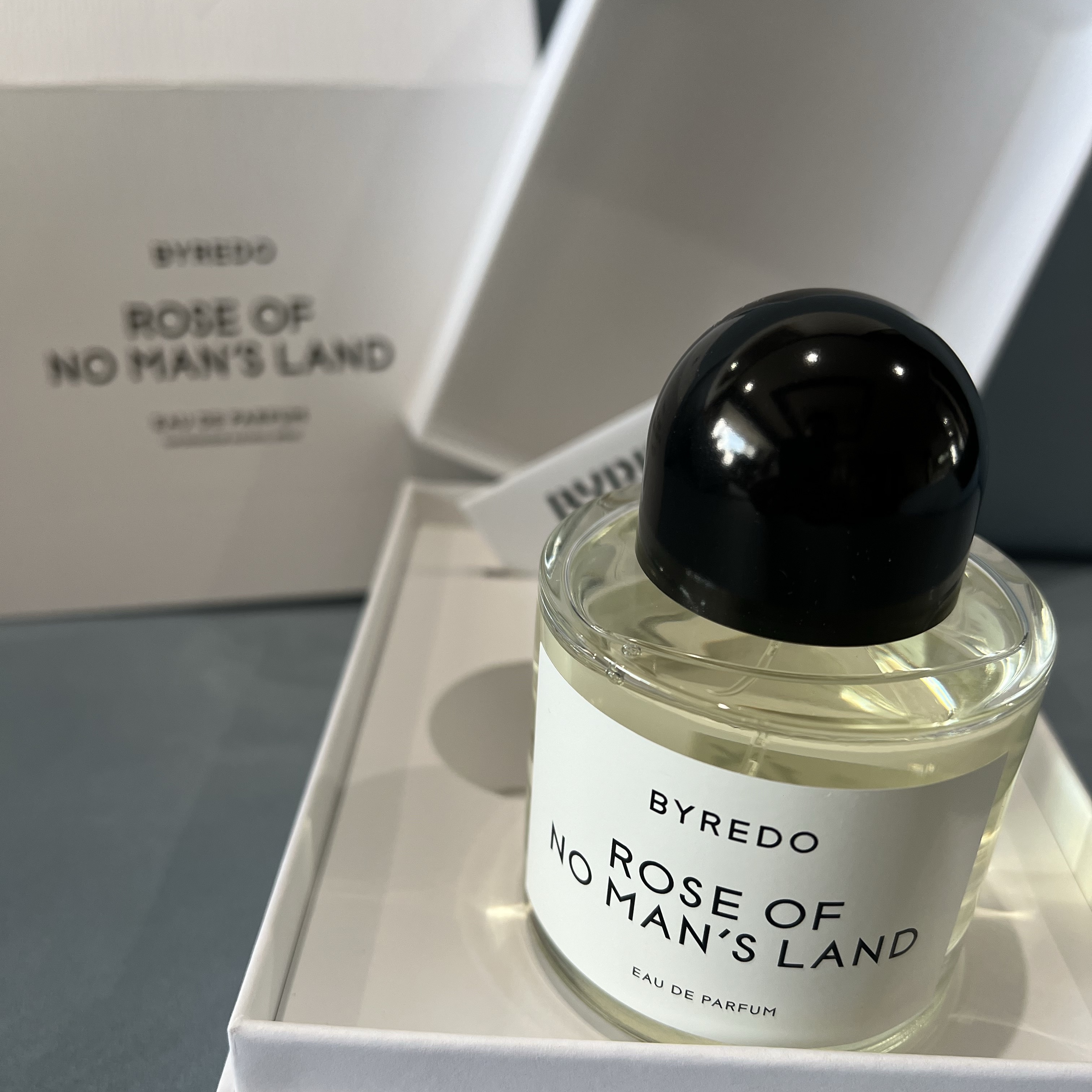 Byredo Rose Of No Man's Land Eau De Parfum 100ml 착용 스타일 - 1