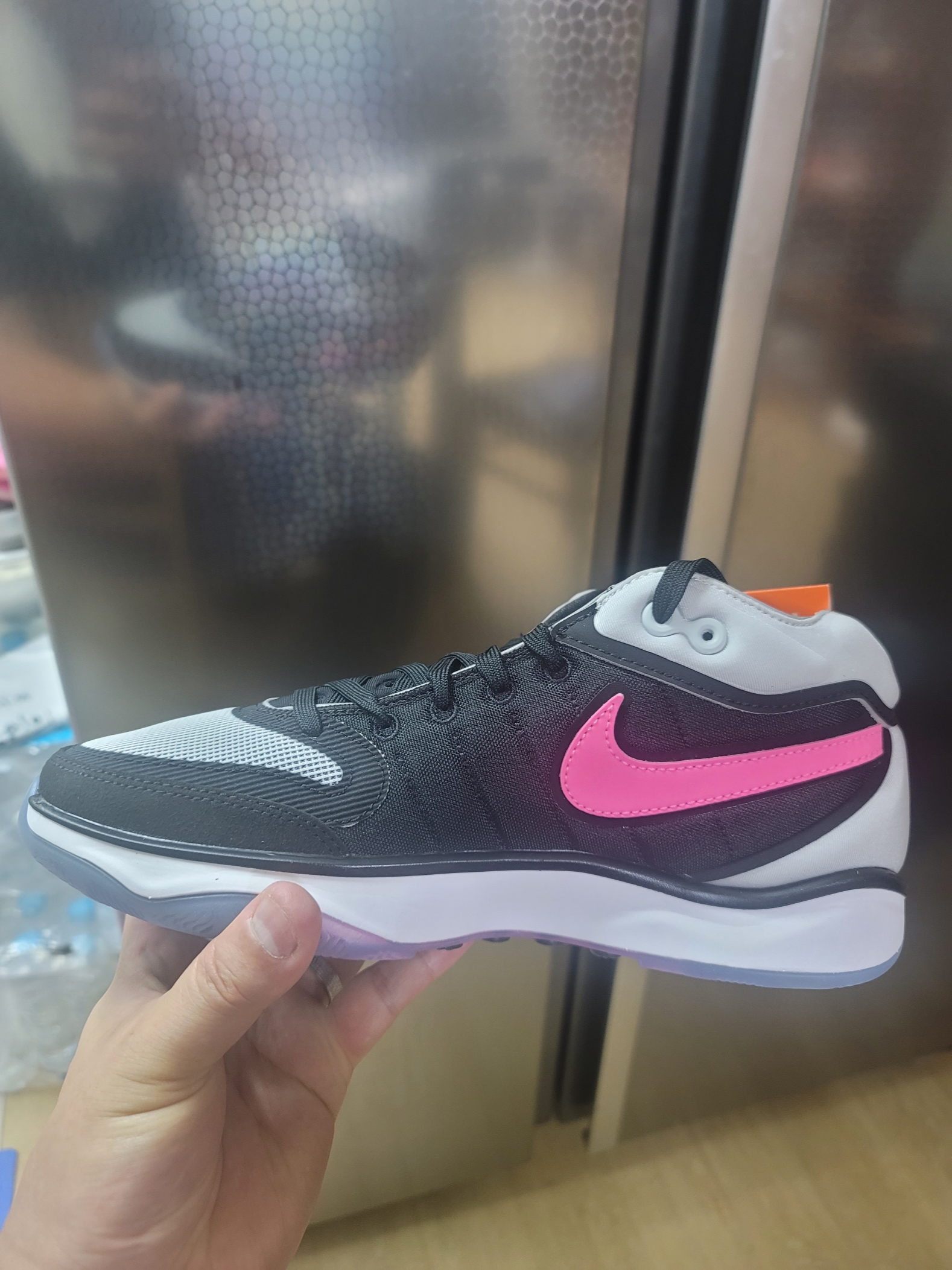 Nike Air Zoom GT Hustle 2 EP Black Pink Foam 착용 스타일