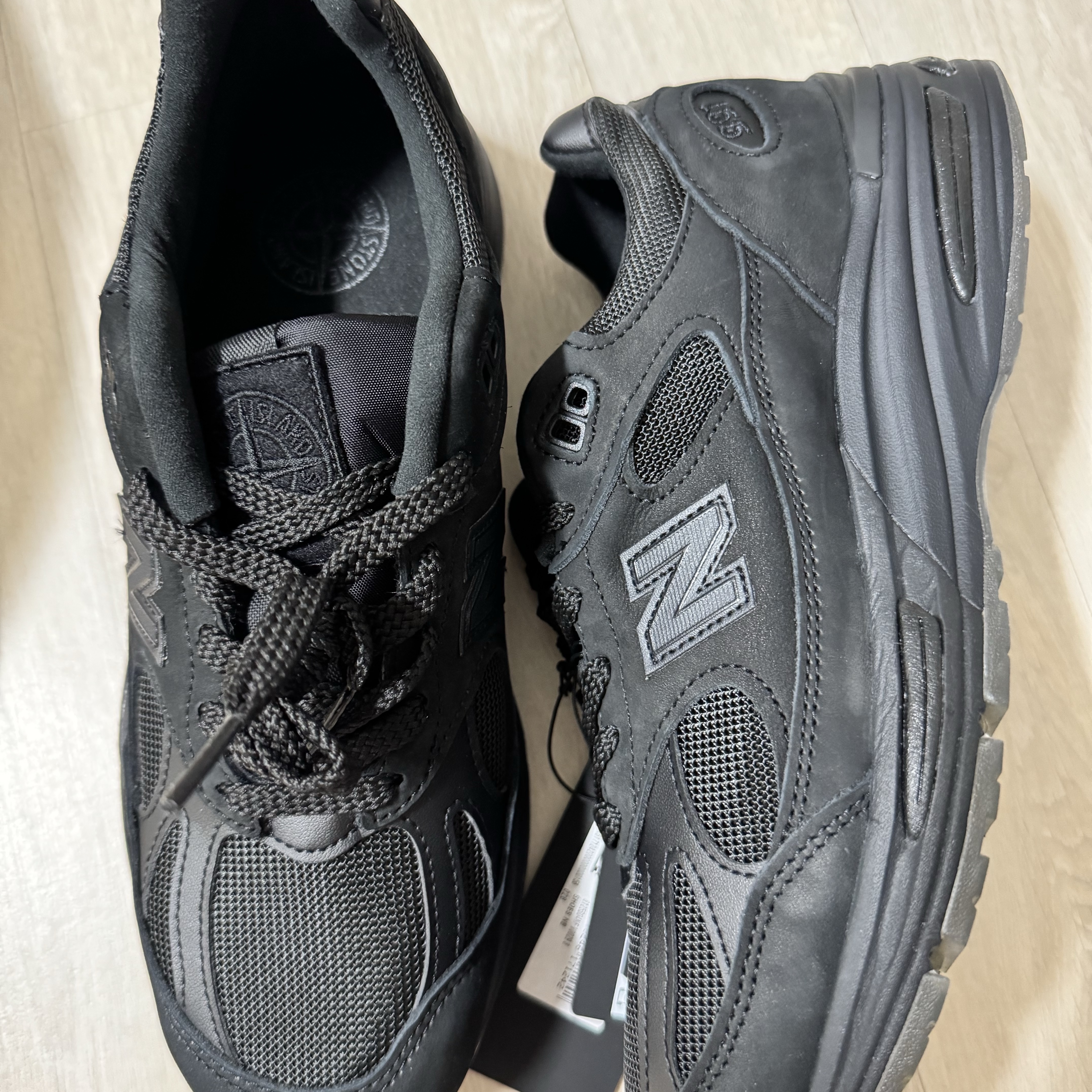 New Balance x Stone Island 991v2 Made in UK Black 착용 스타일 - 5