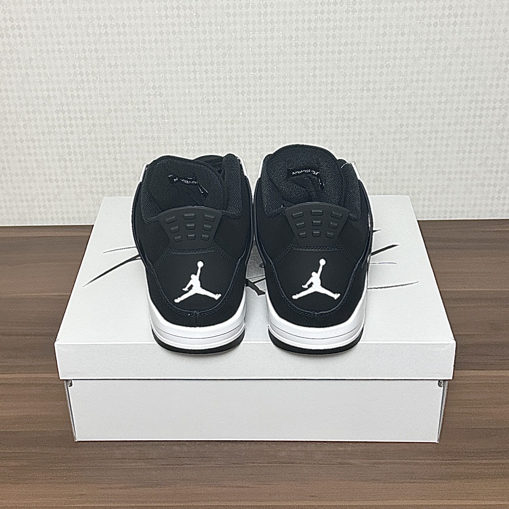 Jordan 4 Retro White Thunder 착용 스타일 - 2