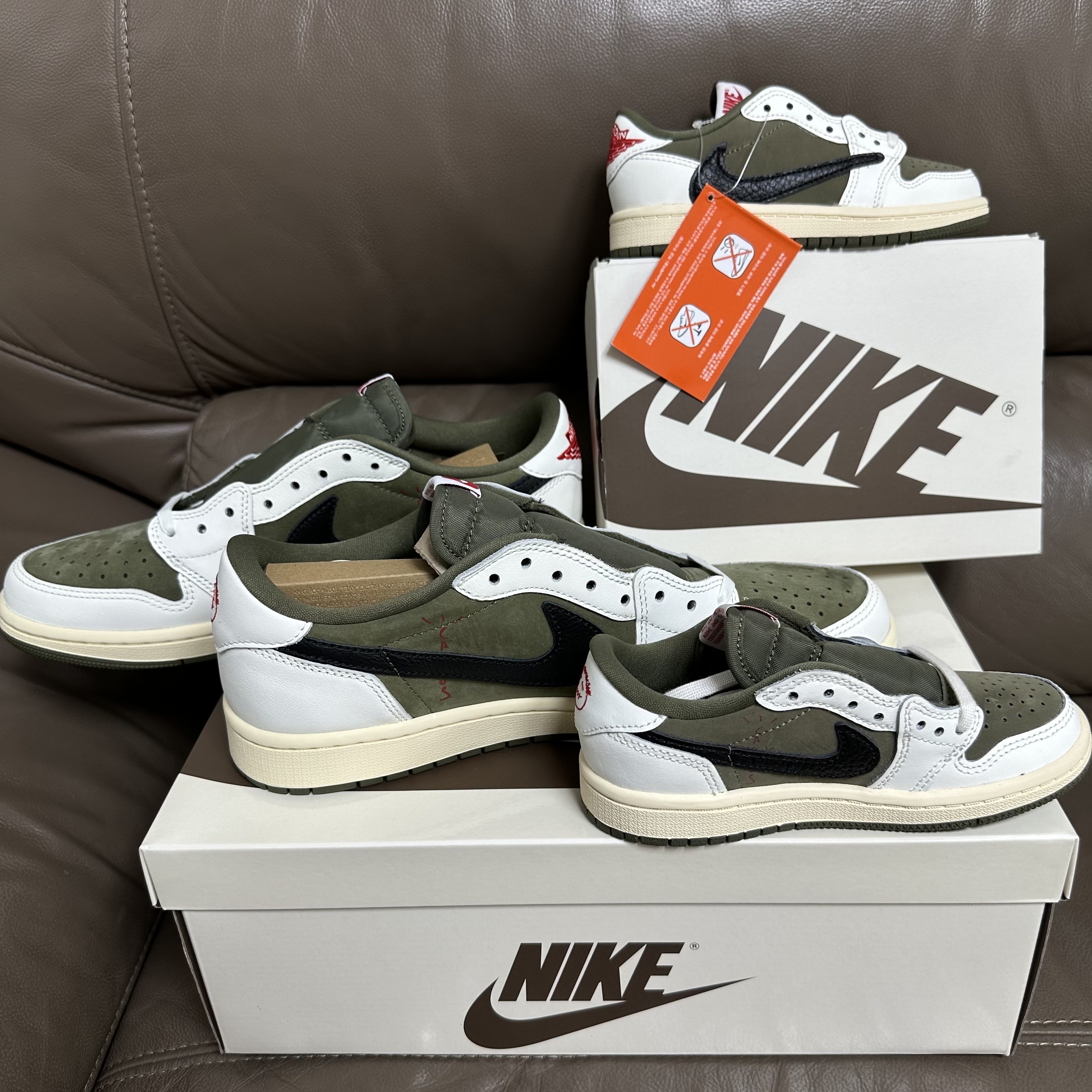 Jordan 1 x Travis Scott Retro Low OG SP Reverse Olive, (PS) Jordan 1 x Travis Scott Retro Low OG SP Reverse Olive 착용 스타일 - 1