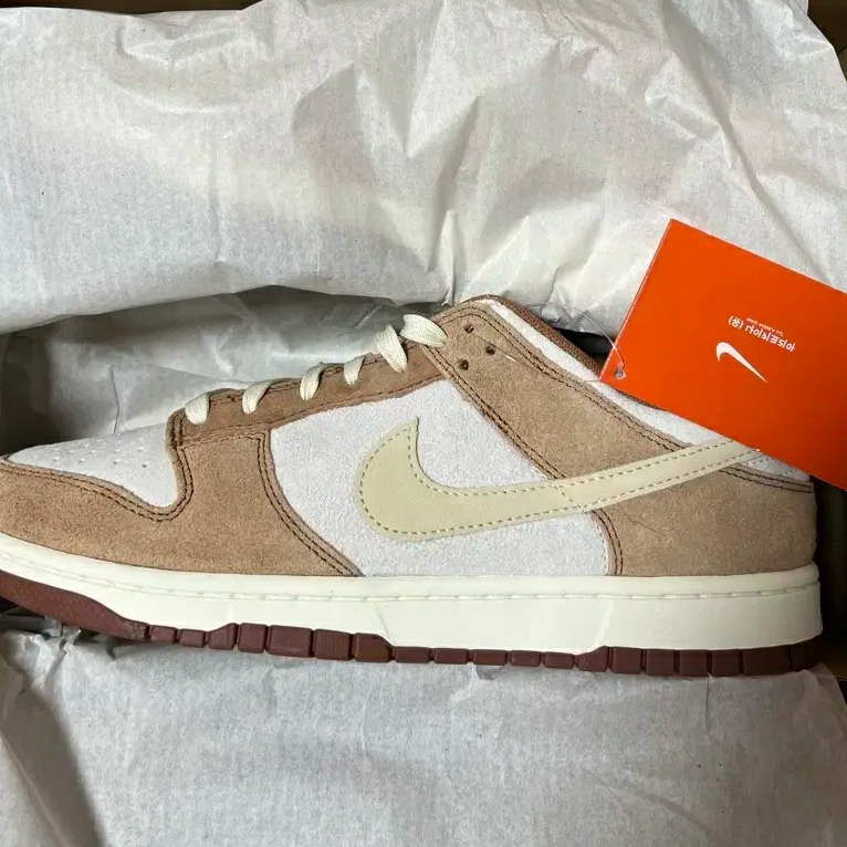 Nike Dunk Low Pro Premium Medium Curry 착용 스타일
