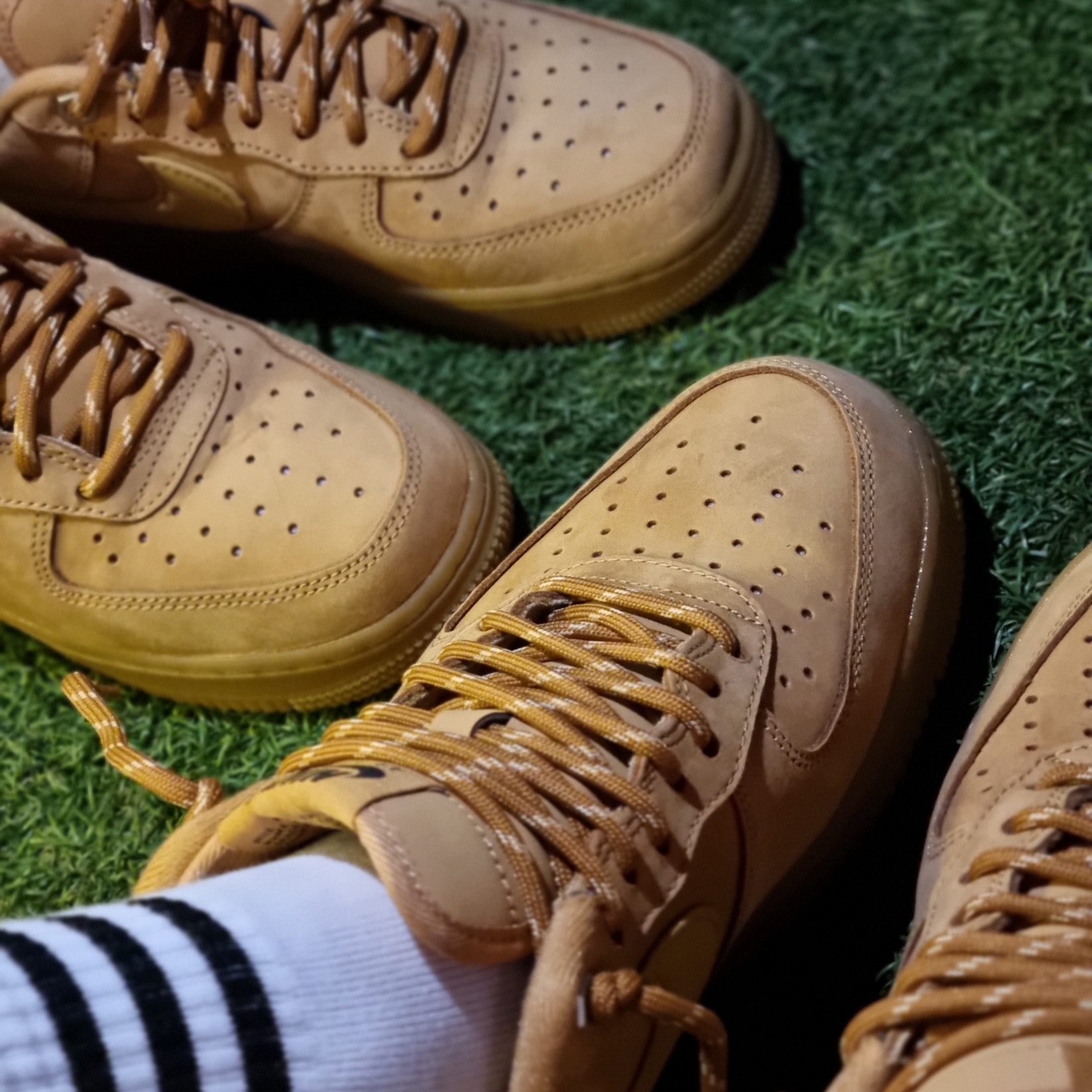 (W) Nike Air Force 1 '07 WB Flax Wheat 착용 스타일