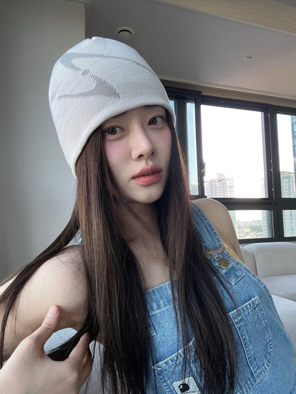 BLR Curved Logo Beanie Black, BLR Curved Logo Beanie Ivory 착용 스타일