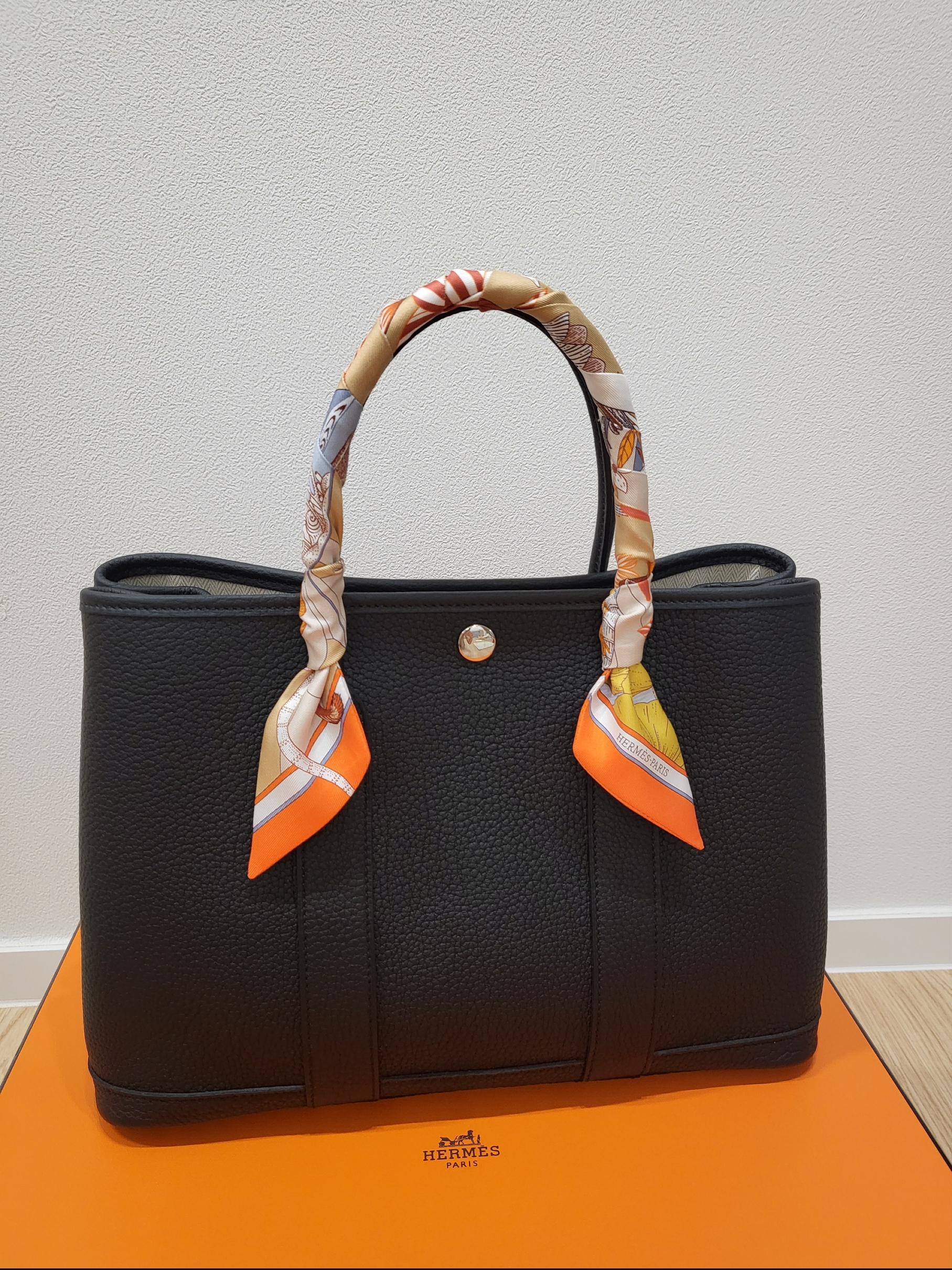 Hermes Garden Party 30 Bag Negonda & Palladium Noir 착용 스타일