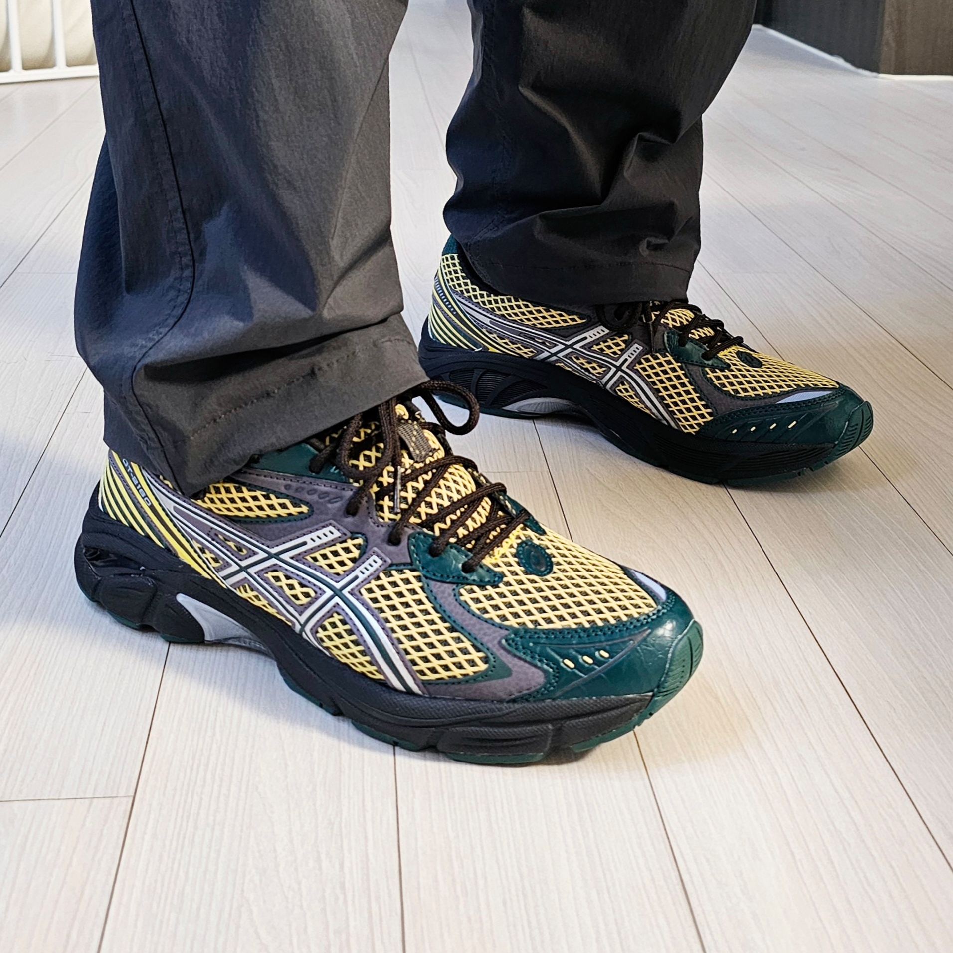 Asics GT-2160 Dark Neptune Pure Silver 착용 스타일