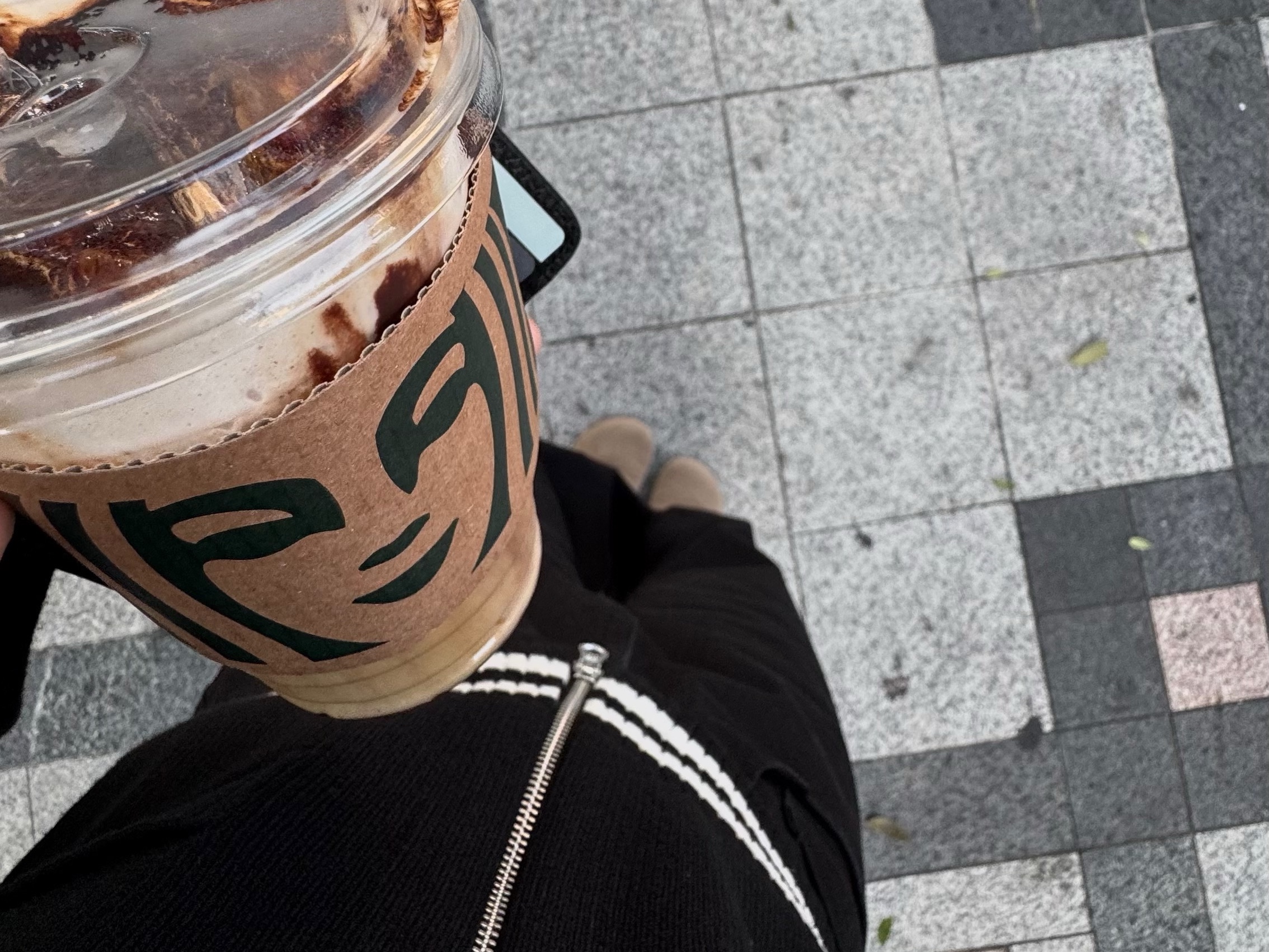 Matin Kim Spell Point Stripe Knit Cardigan Black, Birkenstock Boston Soft Footbed Taupe - Regular 착용 스타일 - 2